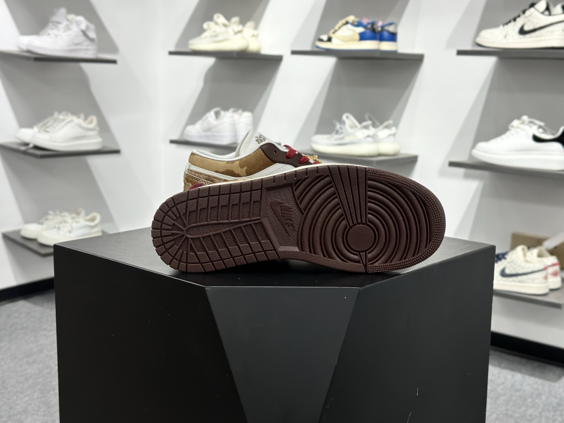 Air Jordan 1 Low ”N” 马年限定 AJ1乔1低帮 IQ5321-121