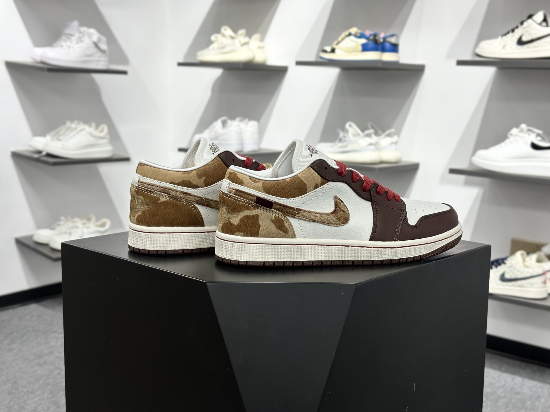 Air Jordan 1 Low ”N” 马年限定 AJ1乔1低帮 IQ5321-121