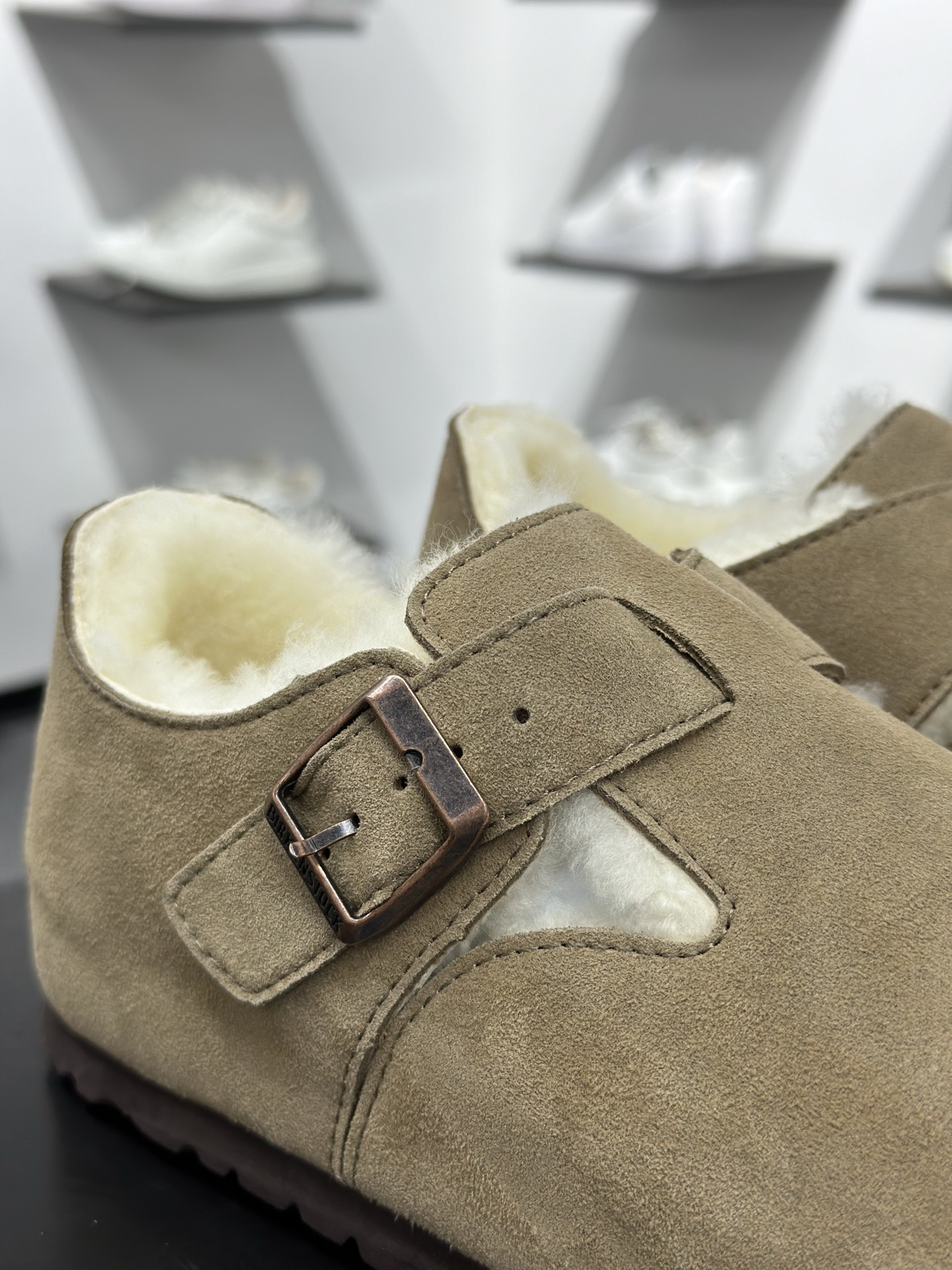 勃肯birkenstock 经典全包款 纯原G版“翘头加绒款” 优质牛皮翻毛皮 纯色羊毛内里 0166531