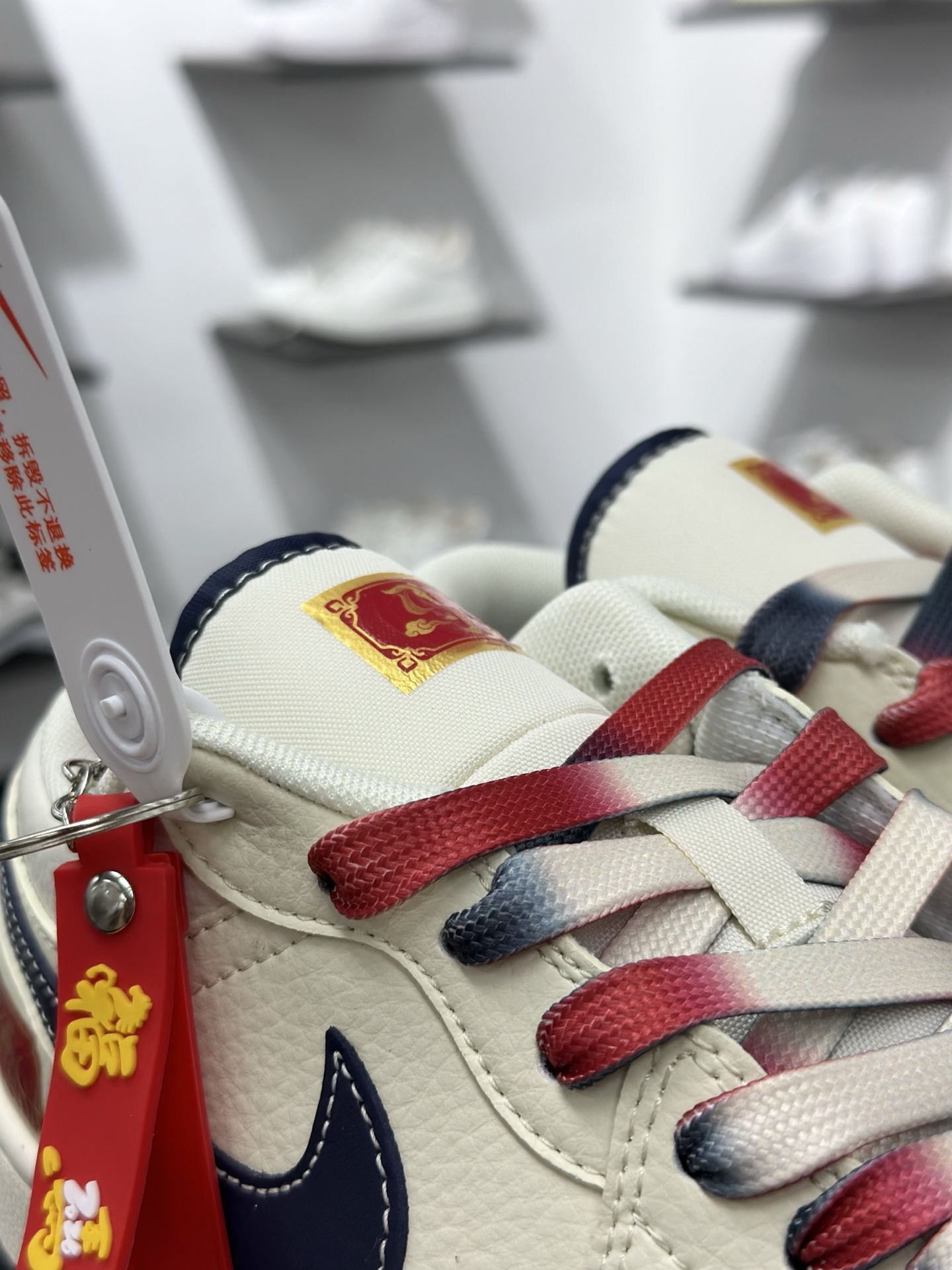 Nike Air Jordan 1 Low 联名款 定制AJ联名-高端定制 低帮复古文化板鞋 FC7688-198 Nike Air Jordan 1 Low 联名款 定制AJ联名-高端定制 低帮复古文化板鞋 FC7688-198