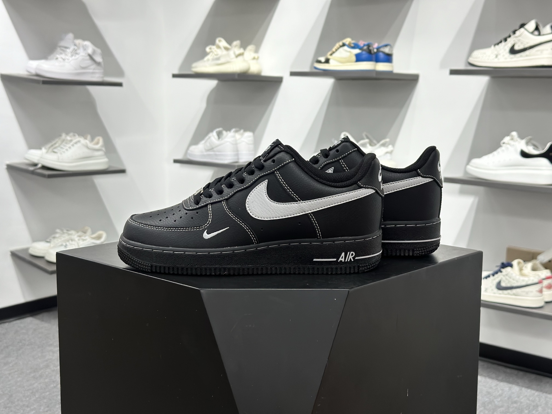 Nike Air Force 1 Low 黑银 ZH0316-154