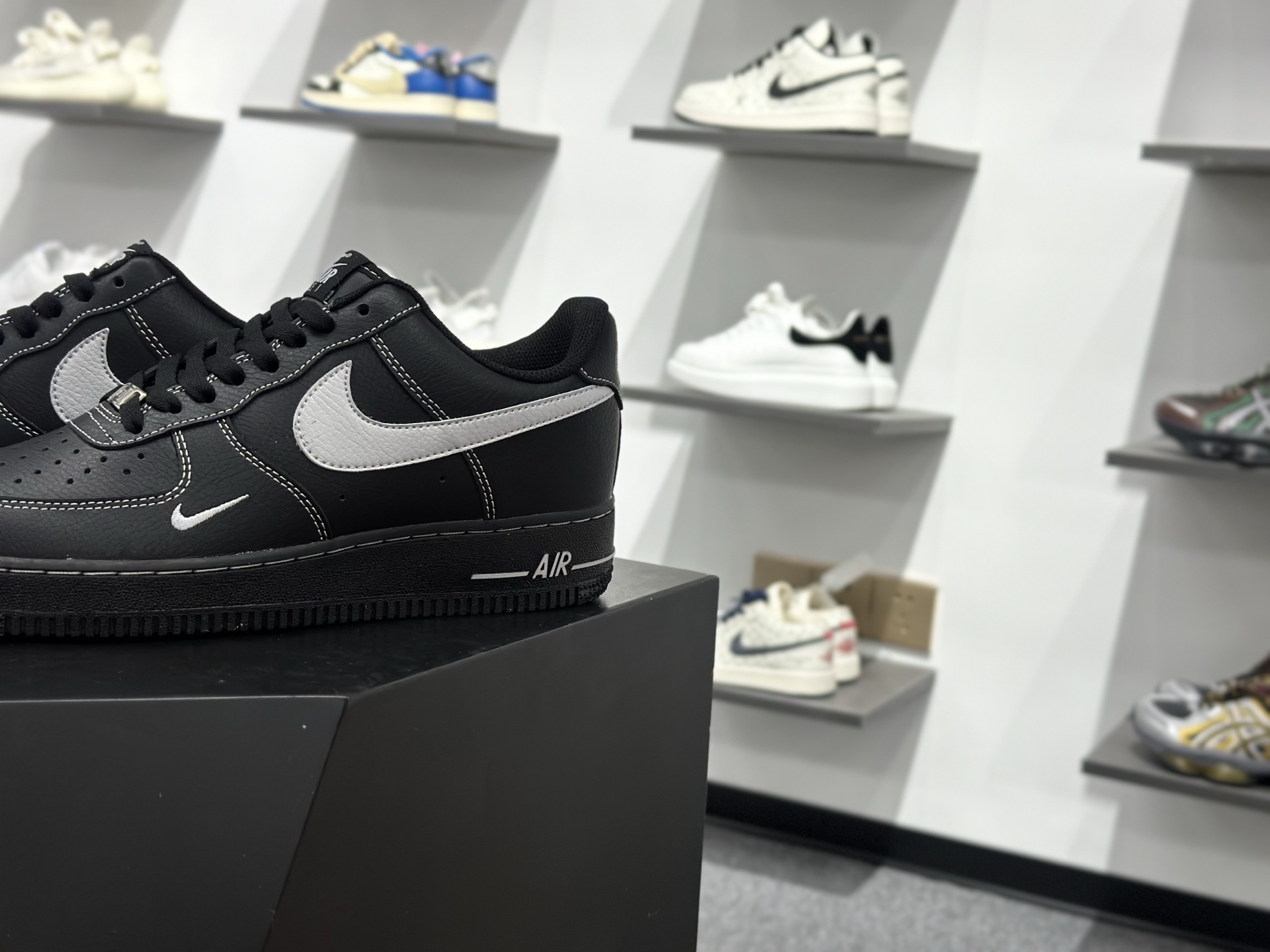 Nike Air Force 1 Low 黑银 ZH0316-154