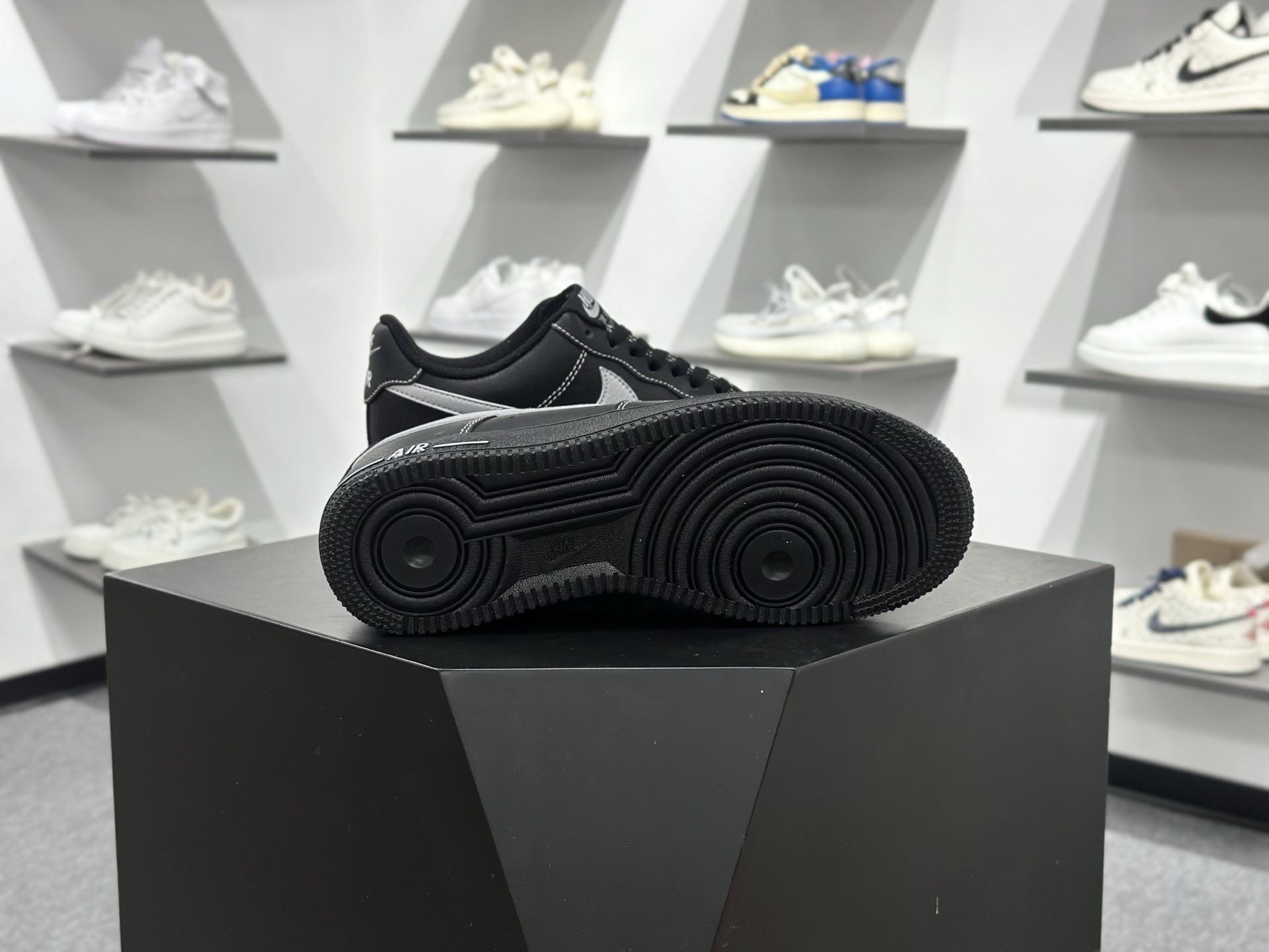Nike Air Force 1 Low 黑银 ZH0316-154