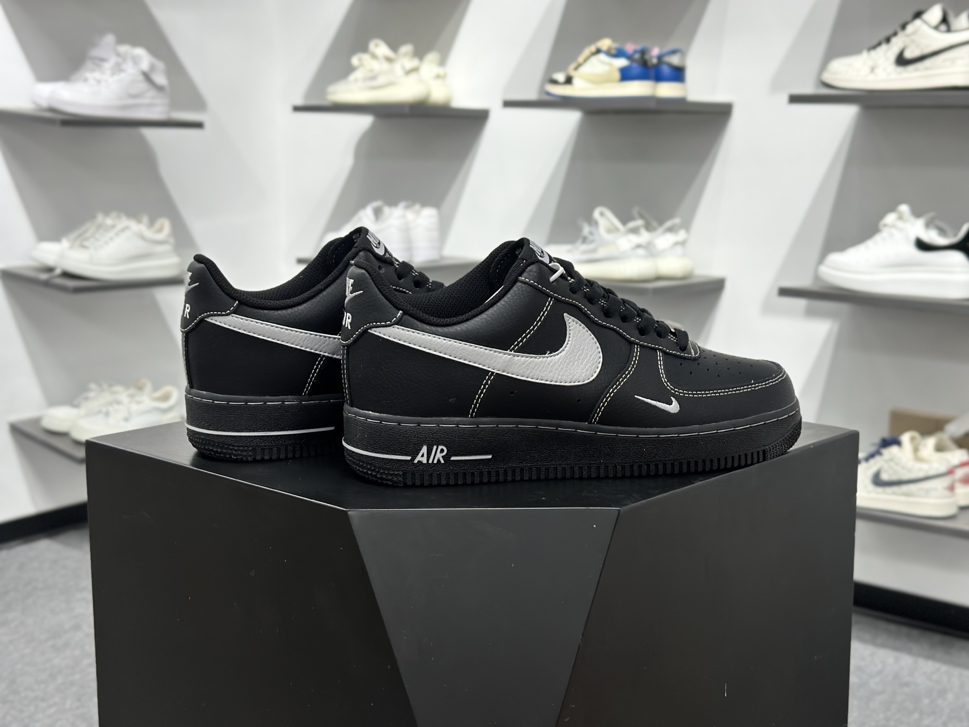 Nike Air Force 1 Low 黑银 ZH0316-154