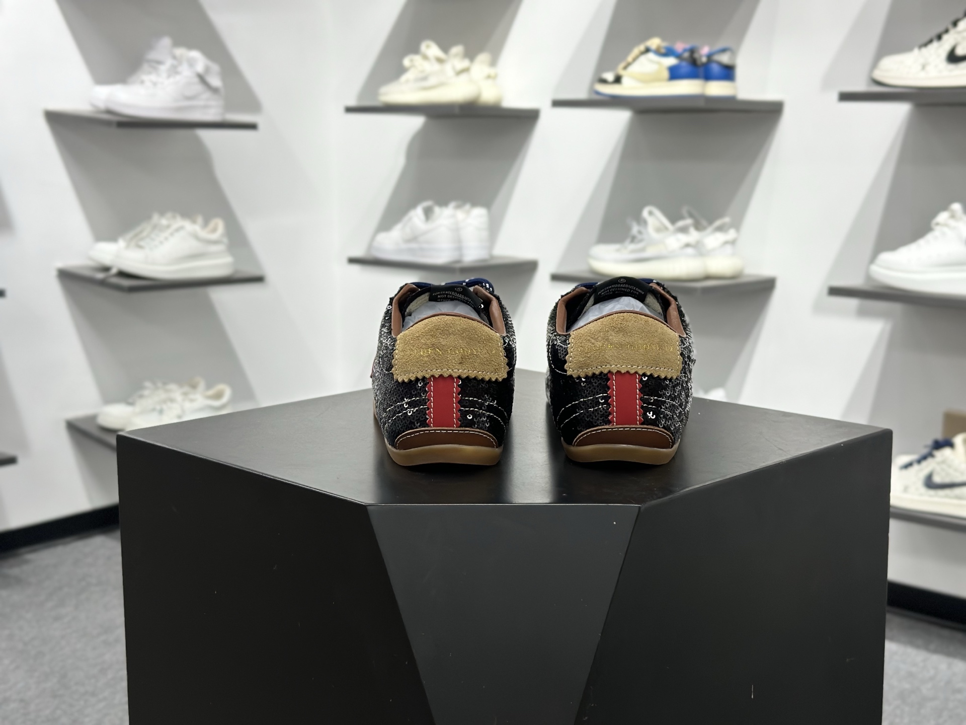 Golden Goose True Star 25s最新款 Golden Goose True Star 25s最新款