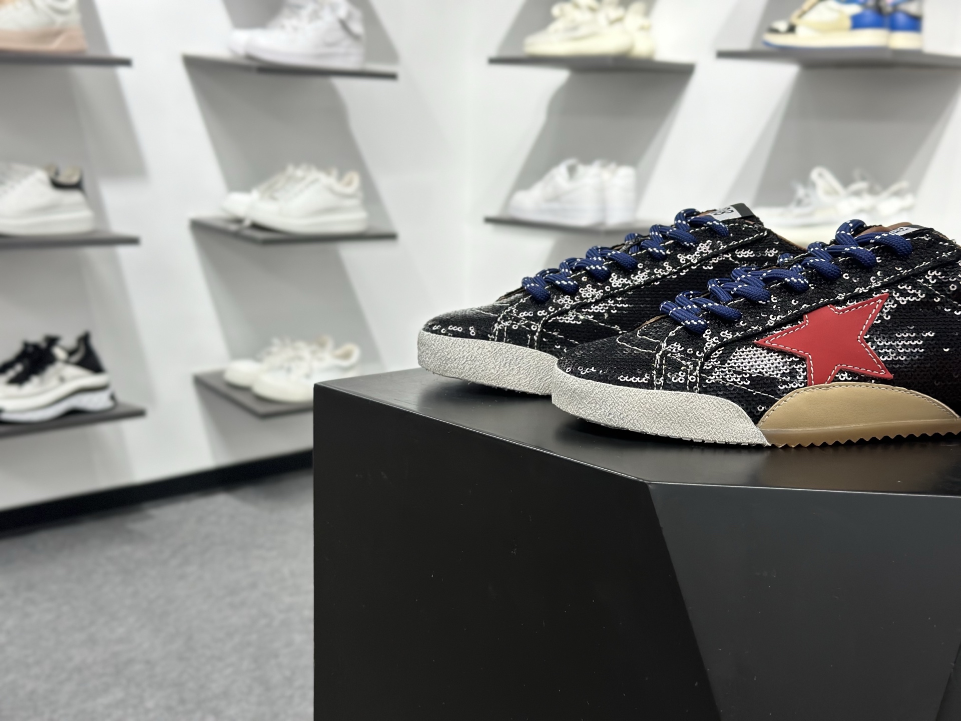 Golden Goose True Star 25s最新款 Golden Goose True Star 25s最新款
