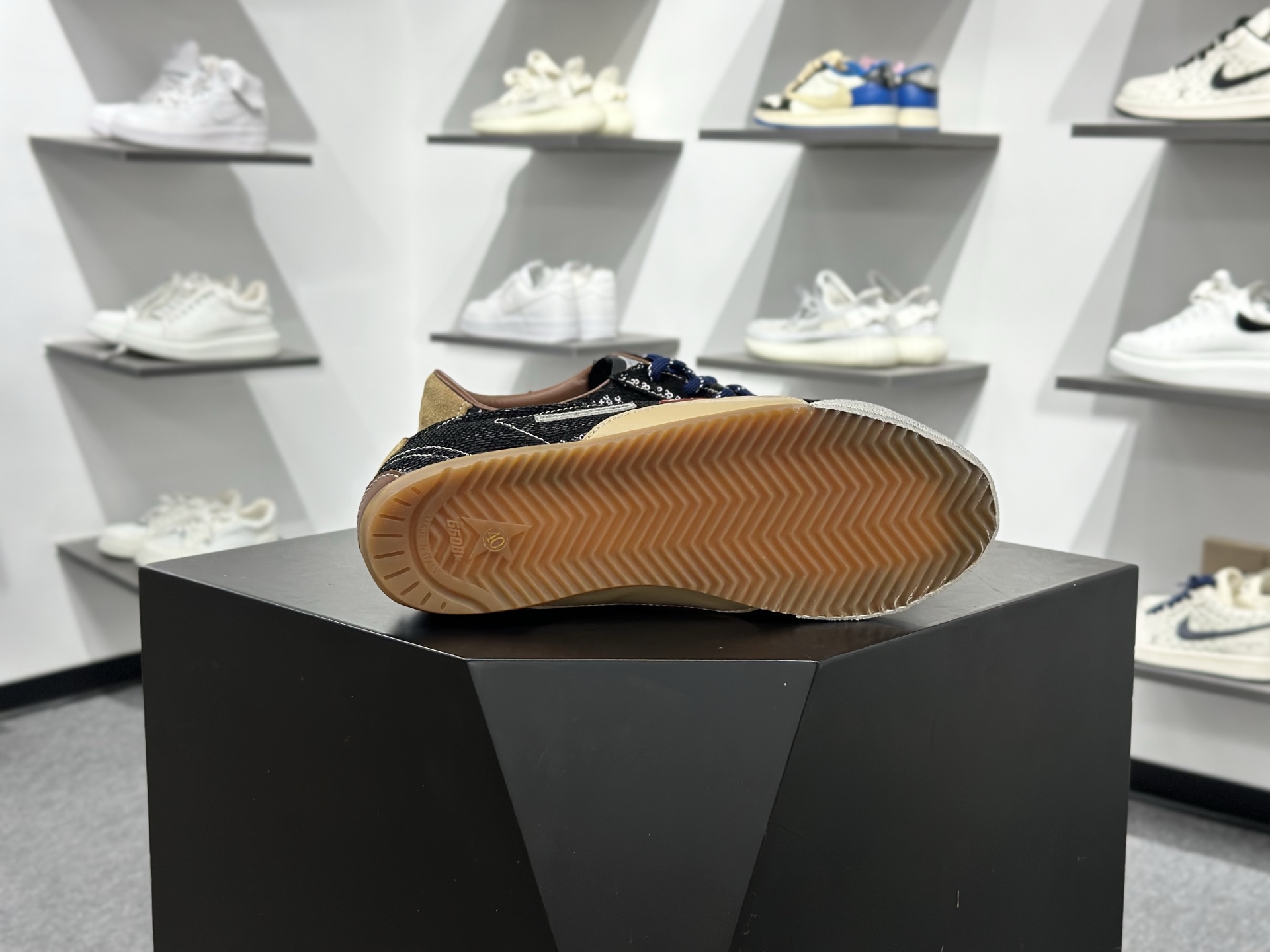 Golden Goose True Star 25s最新款 Golden Goose True Star 25s最新款