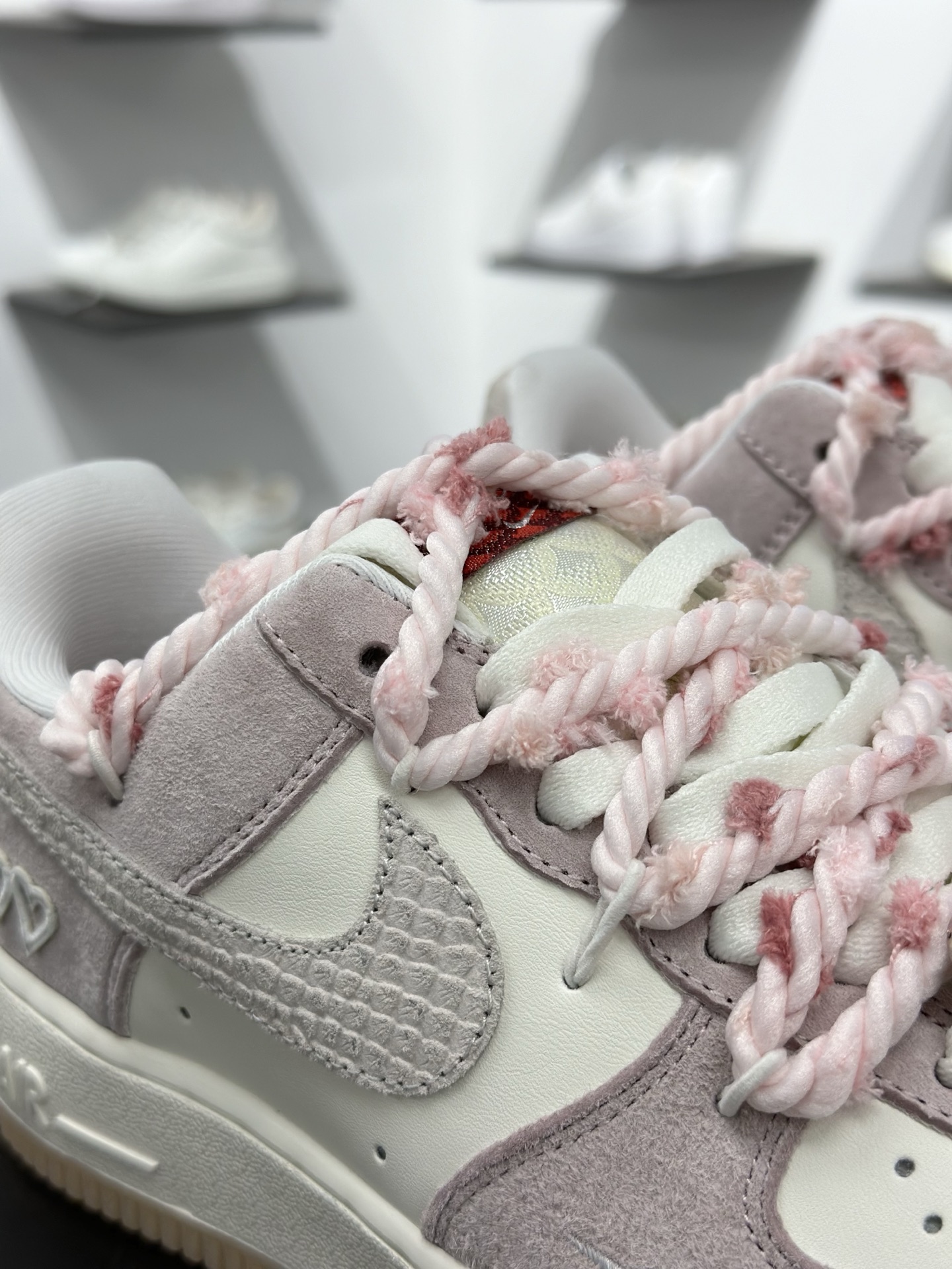 260 NK Air Force 1 Low 空军一号低帮米白粉龙年 FZ5066-111-Chinese UA Cheap High Quatity Brand Clothes Bags handbags Sneakers wholesale wholesaler seller from China Factory suppliers Fashion Clothing Shoes best Quality Beautiful Price 260 NK Air Force 1 Low 空军一号低帮米白粉龙年 FZ5066-111