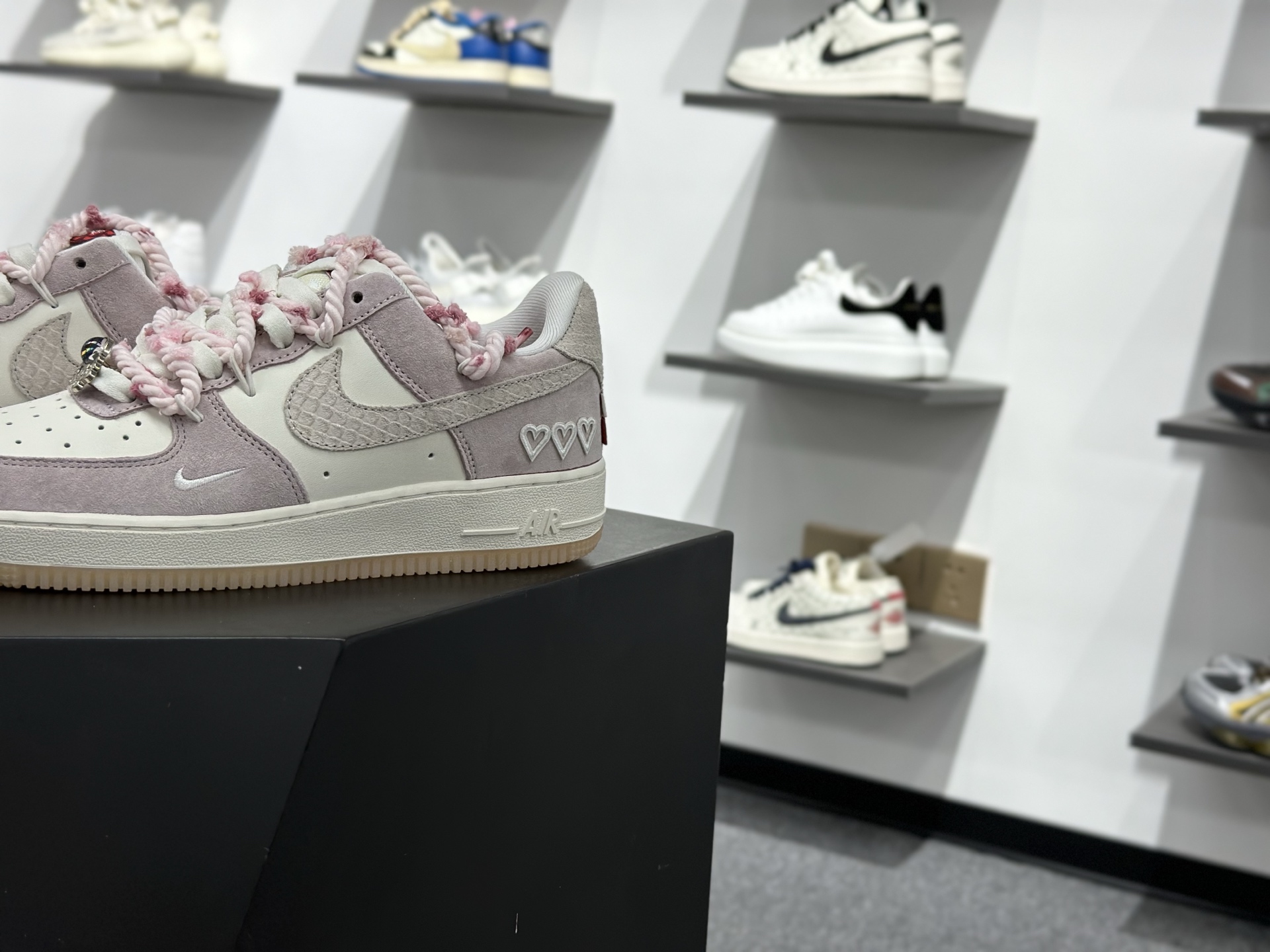 260 NK Air Force 1 Low 空军一号低帮米白粉龙年 FZ5066-111-Chinese UA Cheap High Quatity Brand Clothes Bags handbags Sneakers wholesale wholesaler seller from China Factory suppliers Fashion Clothing Shoes best Quality Beautiful Price 260 NK Air Force 1 Low 空军一号低帮米白粉龙年 FZ5066-111