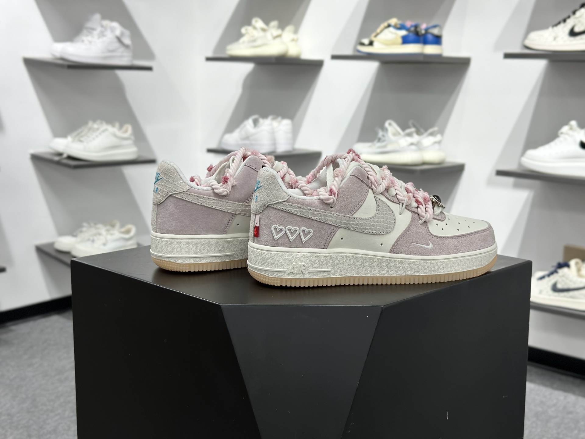 260 NK Air Force 1 Low 空军一号低帮米白粉龙年 FZ5066-111-Chinese UA Cheap High Quatity Brand Clothes Bags handbags Sneakers wholesale wholesaler seller from China Factory suppliers Fashion Clothing Shoes best Quality Beautiful Price 260 NK Air Force 1 Low 空军一号低帮米白粉龙年 FZ5066-111