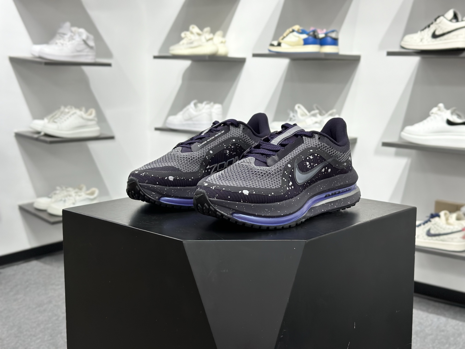 Nike Air Jordan 1 Low 定制配色 定制AJ联名-高端定制 低帮复古文化板鞋 SJ0086-131 Nike Air Jordan 1 Low 定制配色 定制AJ联名-高端定制 低帮复古文化板鞋 SJ0086-131
