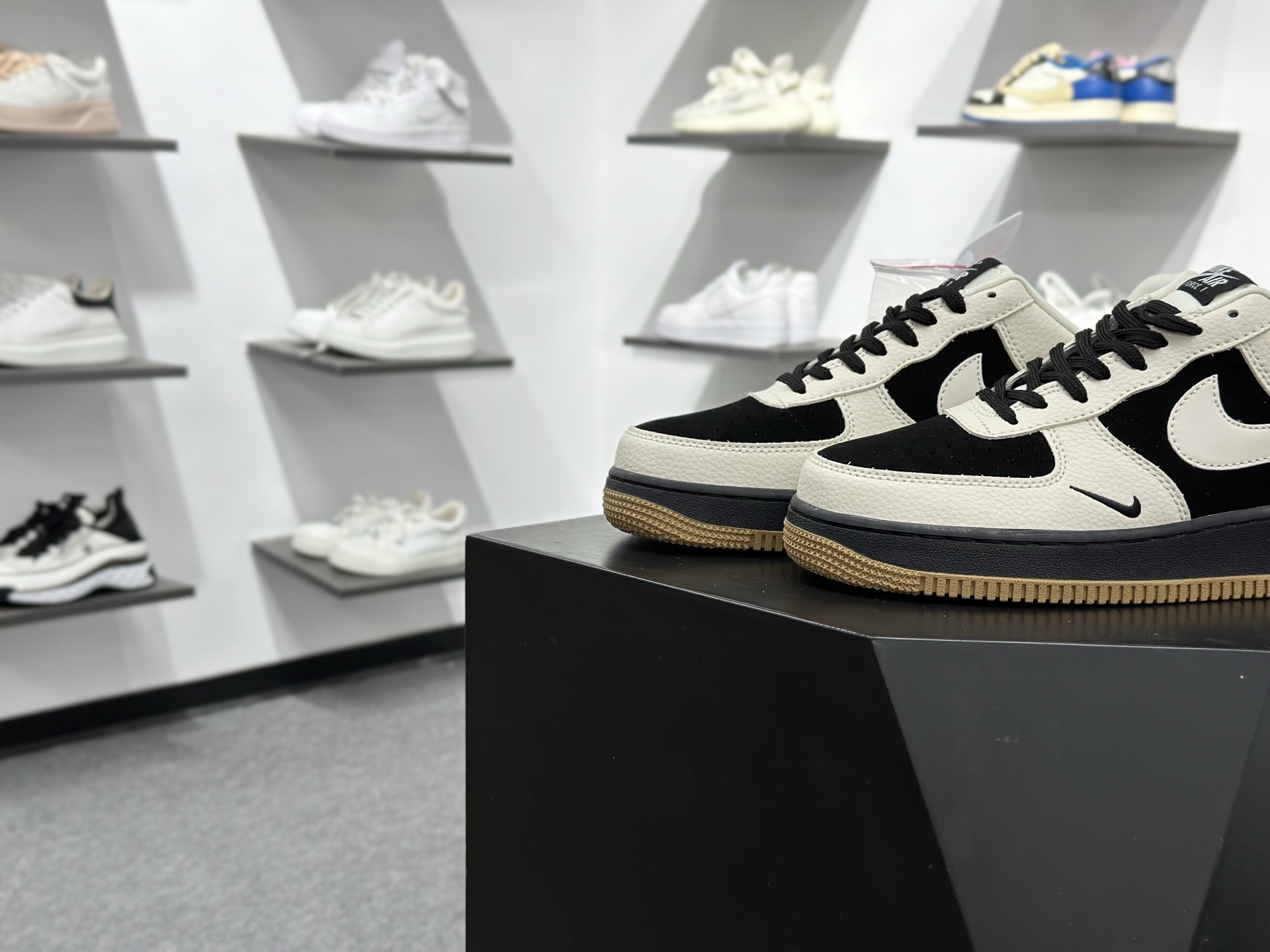 Nike Air Force 1 Low 07 x Stussy 白黑小勾 LD1999-006 Nike Air Force 1 Low 07 x Stussy 白黑小勾 LD1999-006