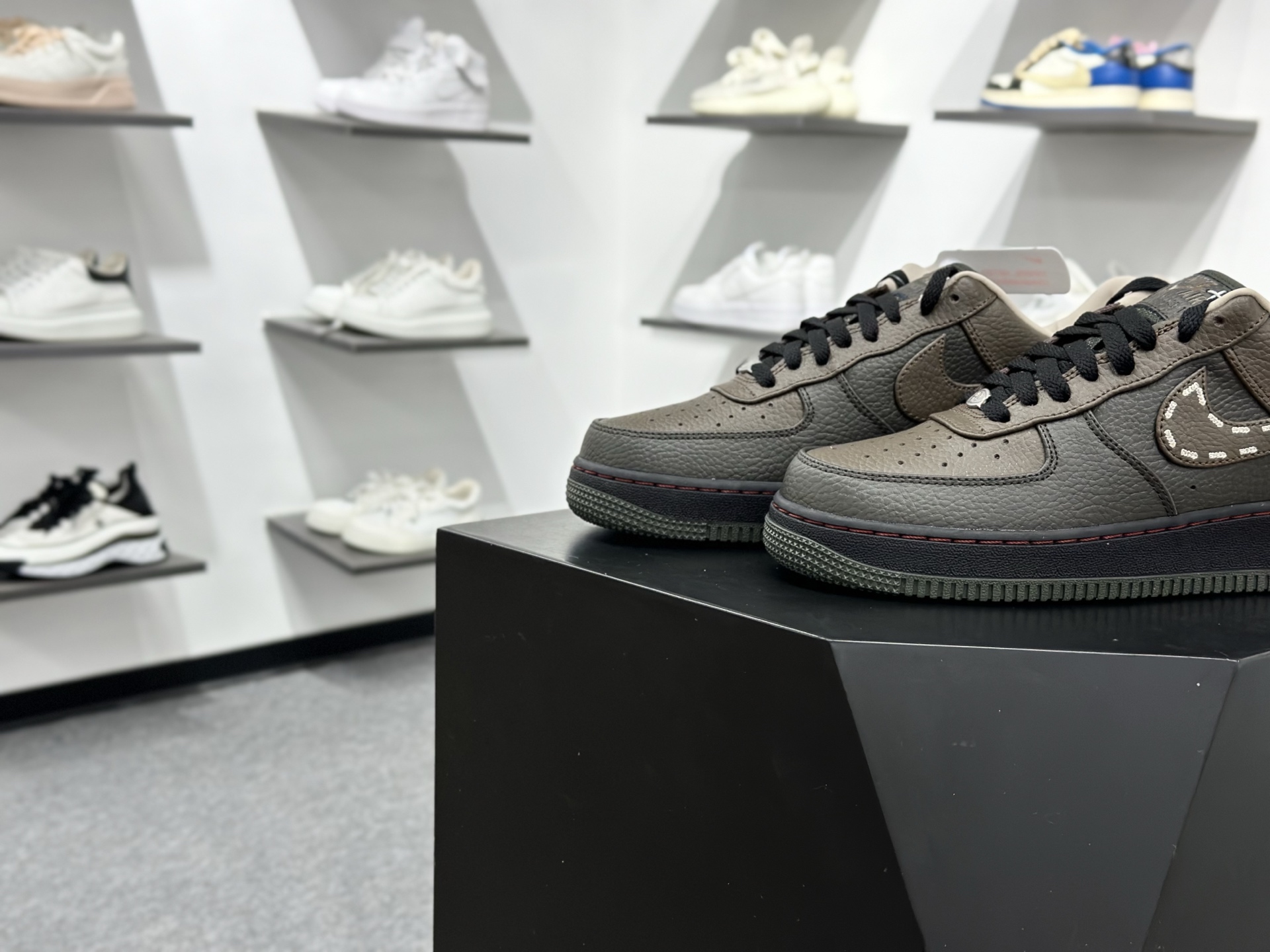 Nike Air Force 1 Low 07 棕绿荔枝纹 IQ1122-320 Nike Air Force 1 Low 07 棕绿荔枝纹 IQ1122-320