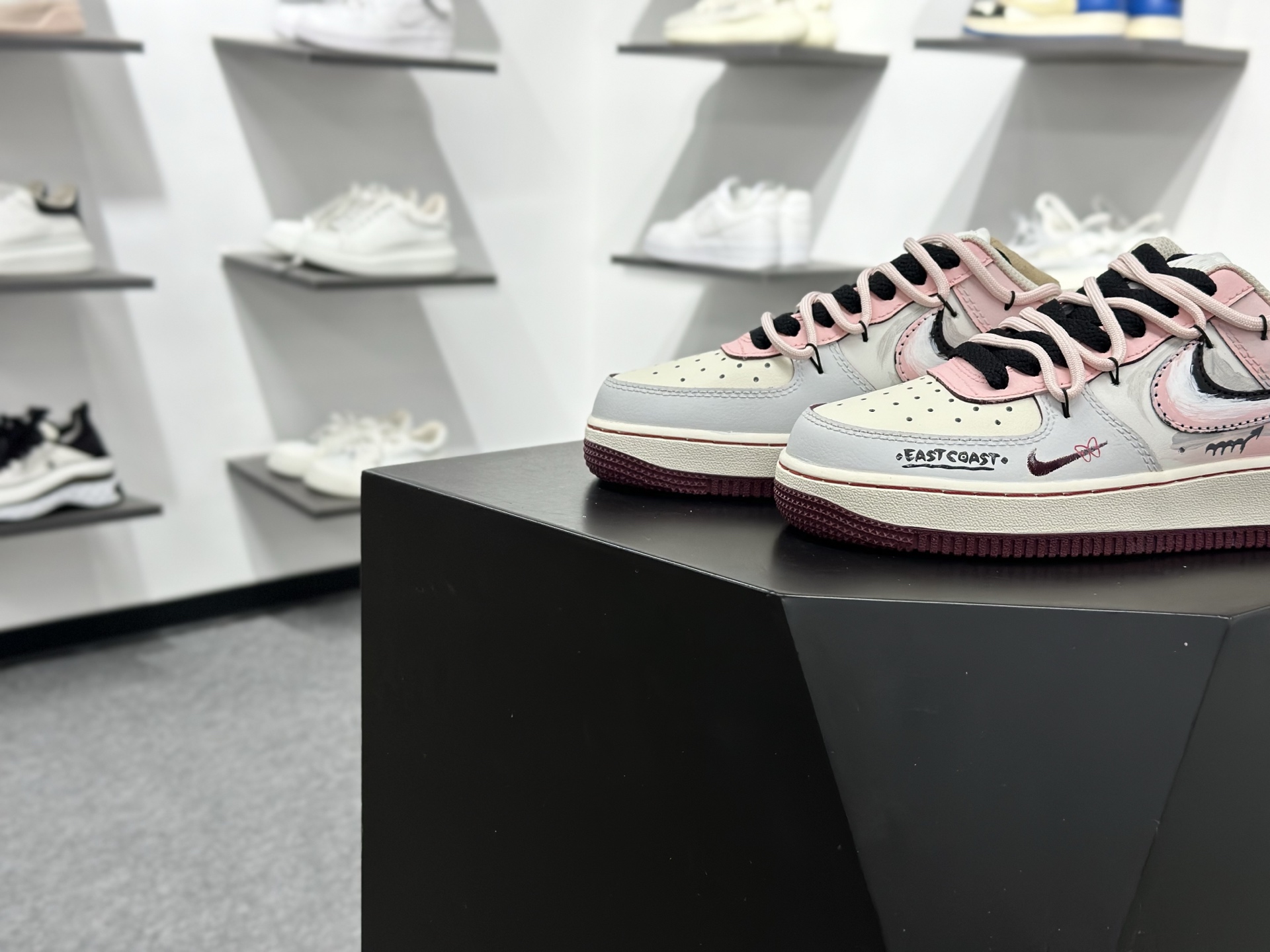 NIKE AIR FORCE 1‘07 LV8 FB1839-125 NIKE AIR FORCE 1‘07 LV8 FB1839-125