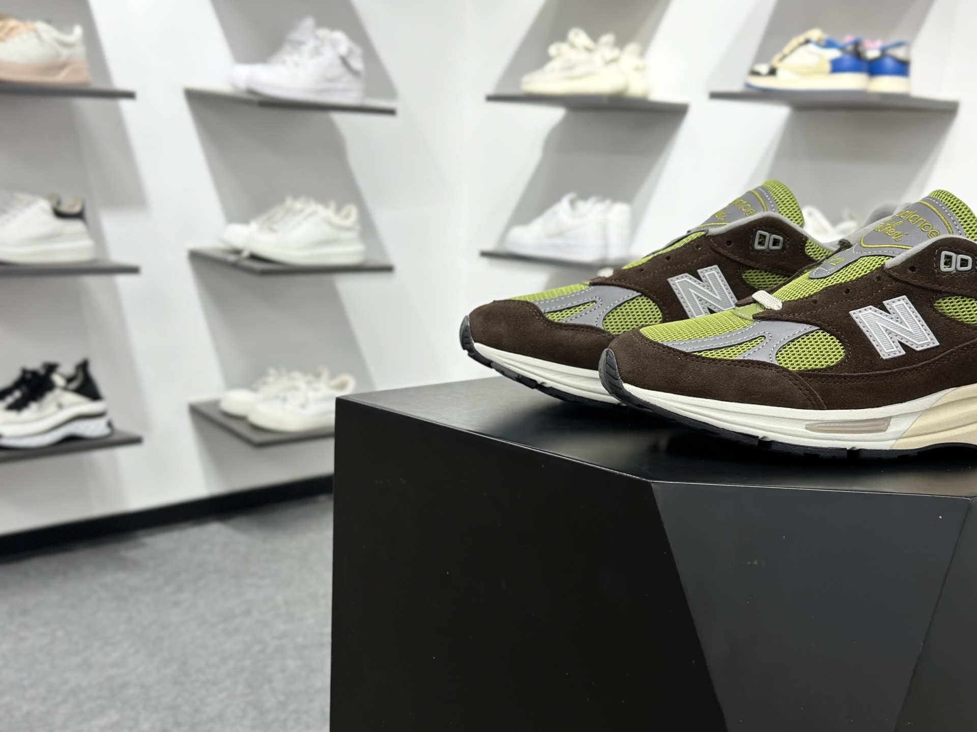 Danille Cathari x Kith x New Balance 991v2 Made In UK“Reverse”英产 三方联名款 低帮复古休闲运动鞋 U991CK2 Danille Cathari x Kith x New Balance 991v2 Made In UK“Reverse”英产 三方联名款 低帮复古休闲运动鞋 U991CK2