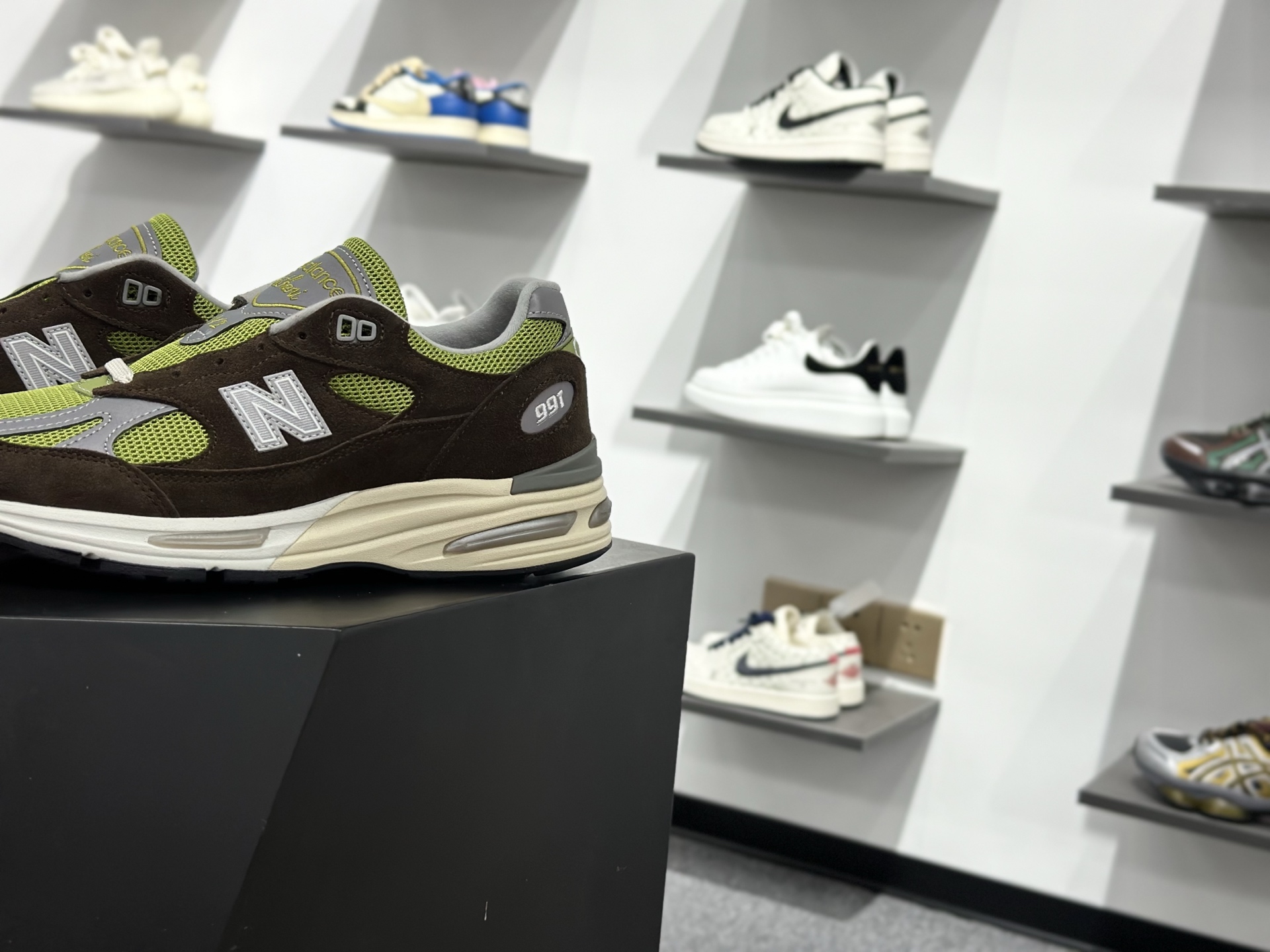 Danille Cathari x Kith x New Balance 991v2 Made In UK“Reverse”英产 三方联名款 低帮复古休闲运动鞋 U991CK2 Danille Cathari x Kith x New Balance 991v2 Made In UK“Reverse”英产 三方联名款 低帮复古休闲运动鞋 U991CK2