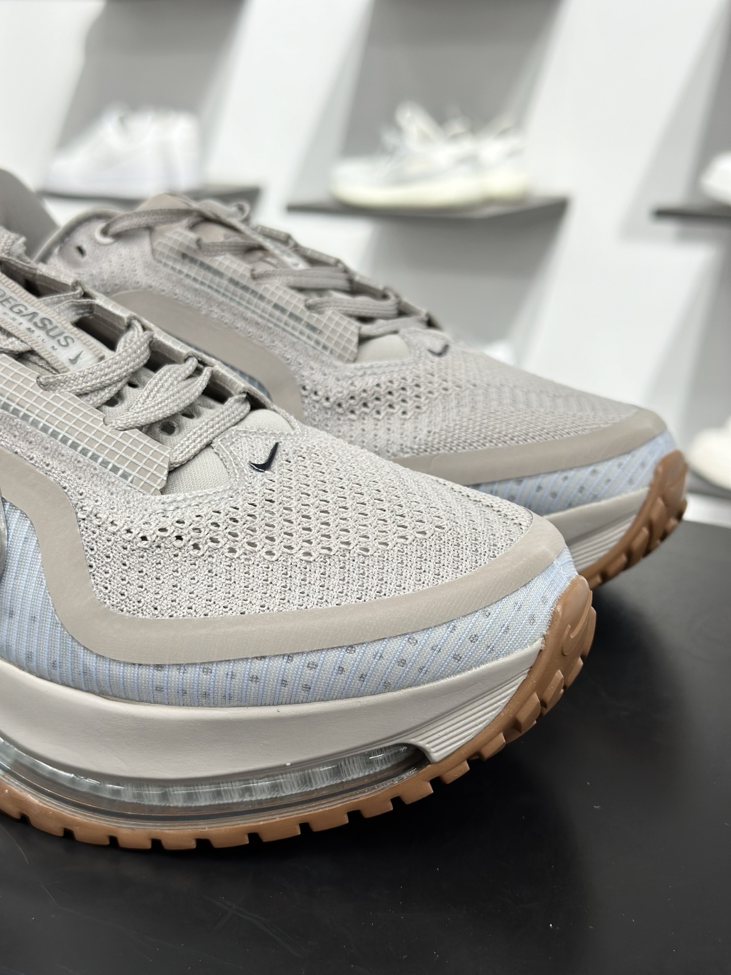 Nike Pegasus Premium 纯原版本 减震防滑耐磨透气 低帮跑步鞋 HQ2592-006 Nike Pegasus Premium 纯原版本 减震防滑耐磨透气 低帮跑步鞋 HQ2592-006