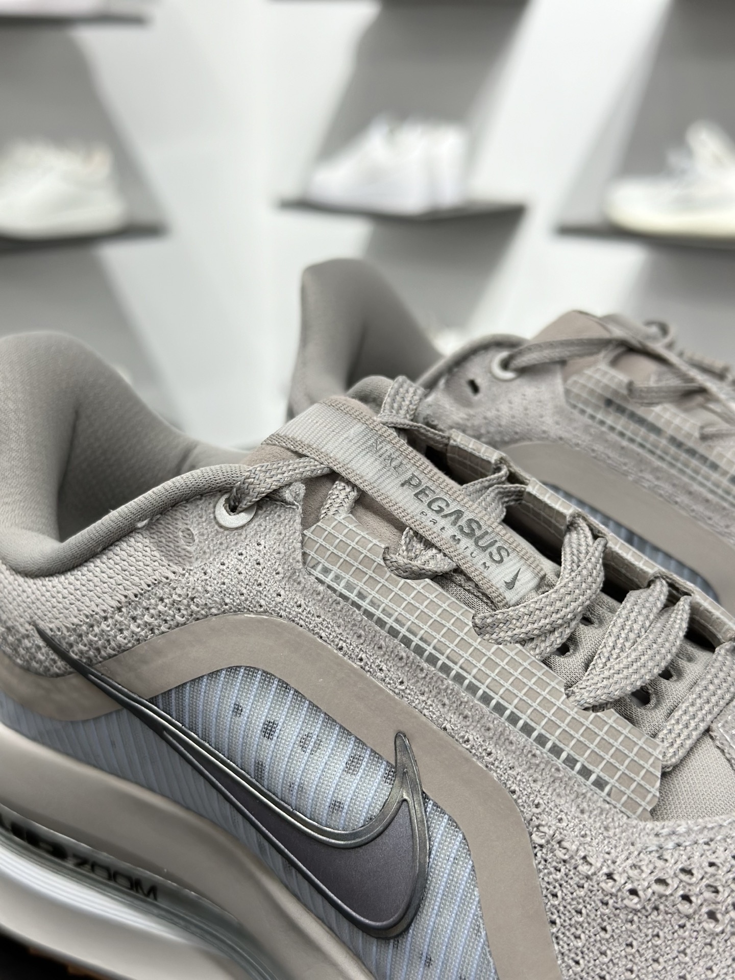 Nike Pegasus Premium 纯原版本 减震防滑耐磨透气 低帮跑步鞋 HQ2592-006 Nike Pegasus Premium 纯原版本 减震防滑耐磨透气 低帮跑步鞋 HQ2592-006