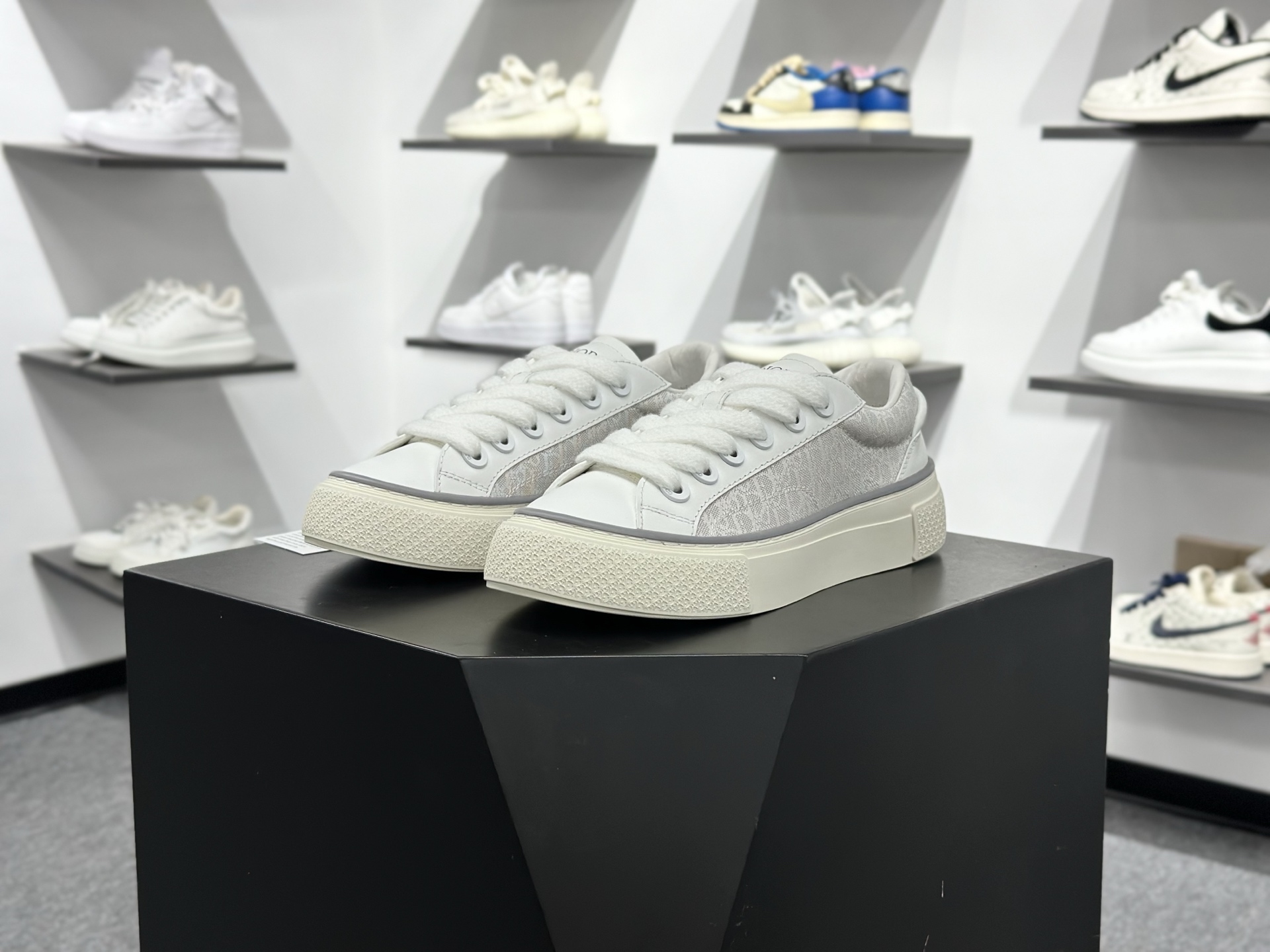 DIOR迪奥 B33 厚底鞋 圆头系带 低帮 时尚板鞋 男款 蓝白