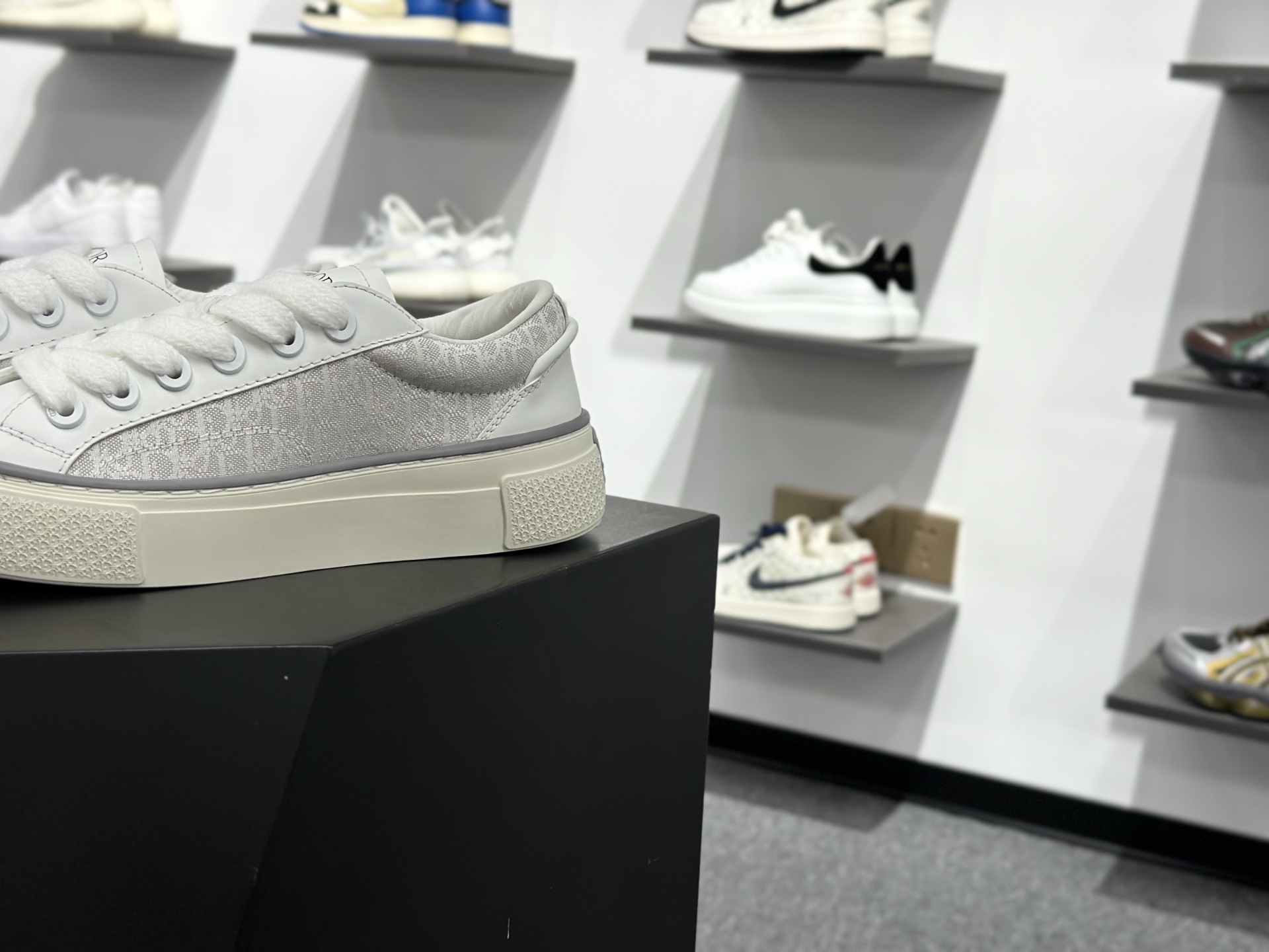 DIOR迪奥 B33 厚底鞋 圆头系带 低帮 时尚板鞋 男款 蓝白