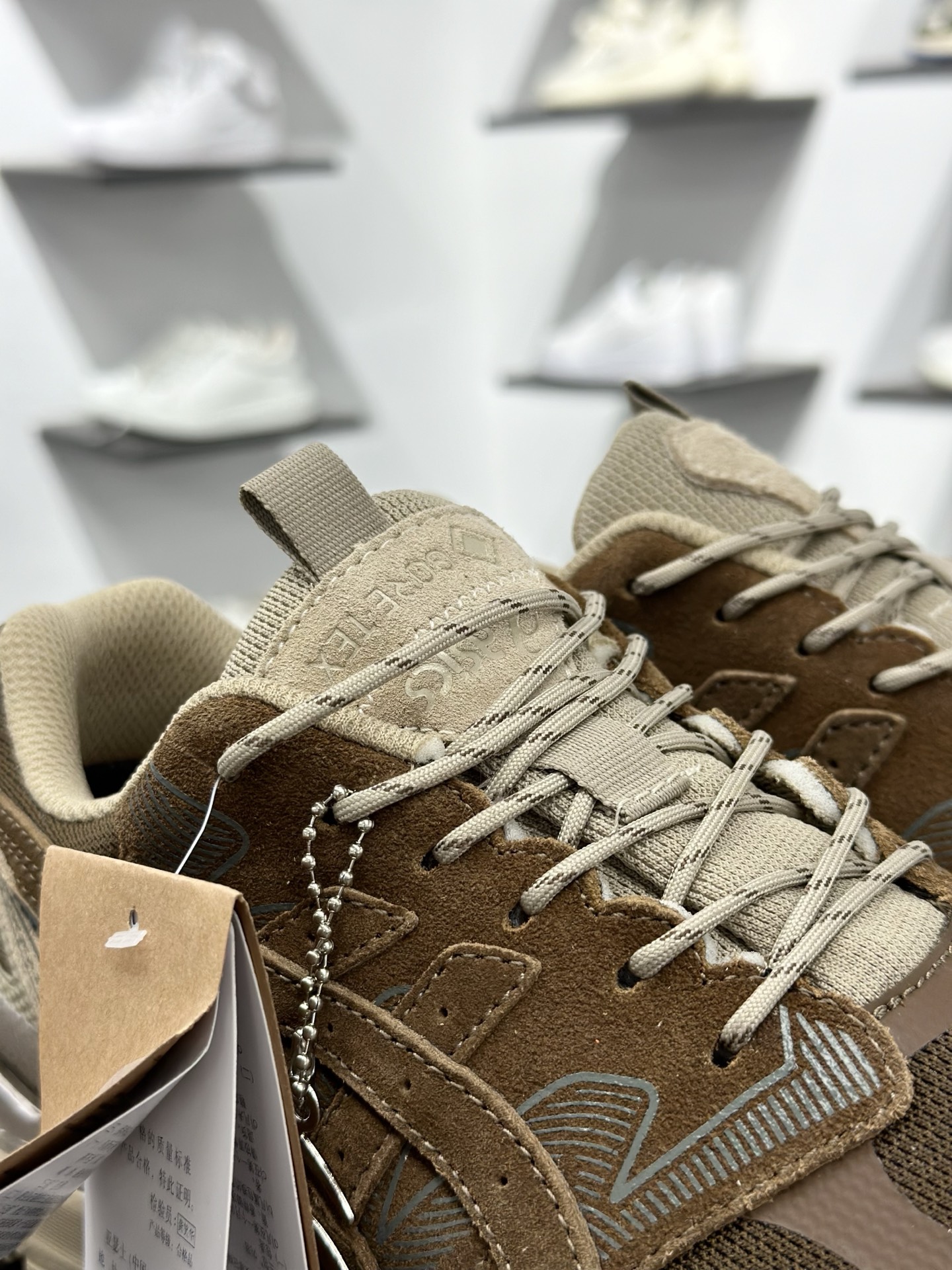 Asics Gel-1130 复古单品 采用透气网眼布鞋 1203A584-200
