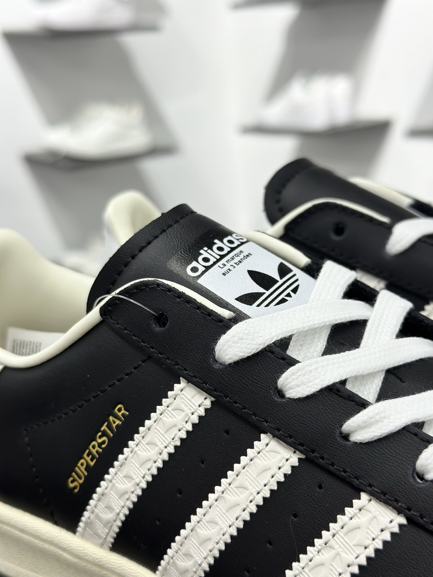 Adidas SUPERSTAR 经典贝壳头 ID4676