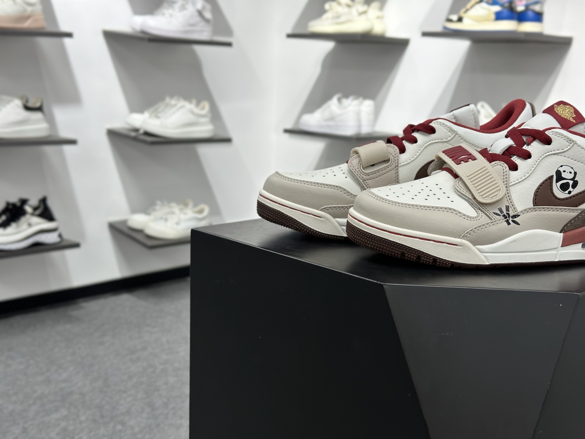 Air Jordan Legacy 312 ”慵懒大熊猫”国风特殊手绘/私人定制乔丹篮球鞋系列 IQ9785-161