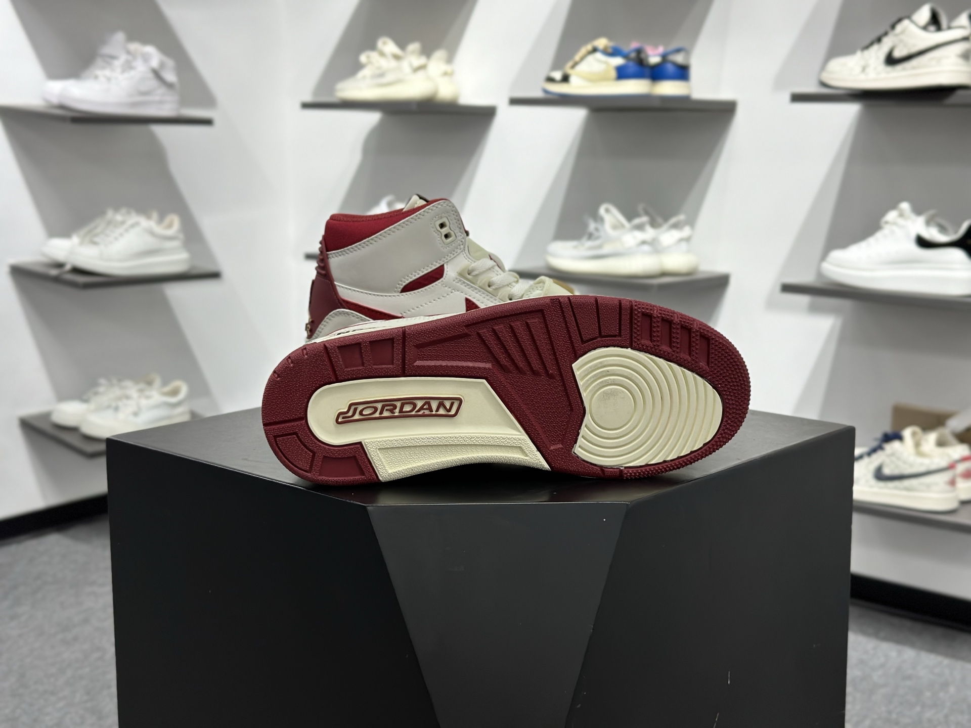 Air Jordan Legacy 312 马年限定 IQ9783-121
