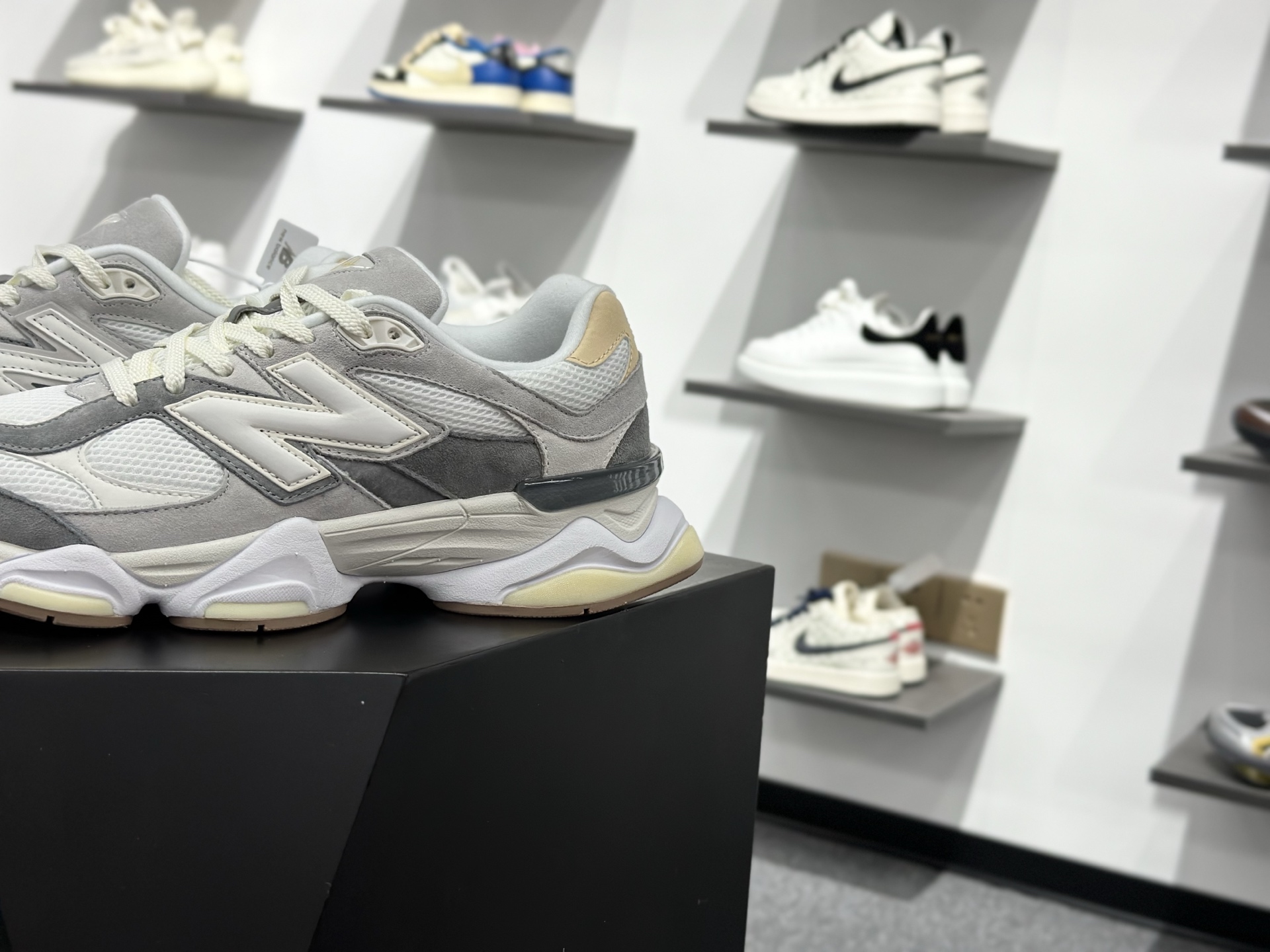New Balance NB 9060 棕色 U9060AUB