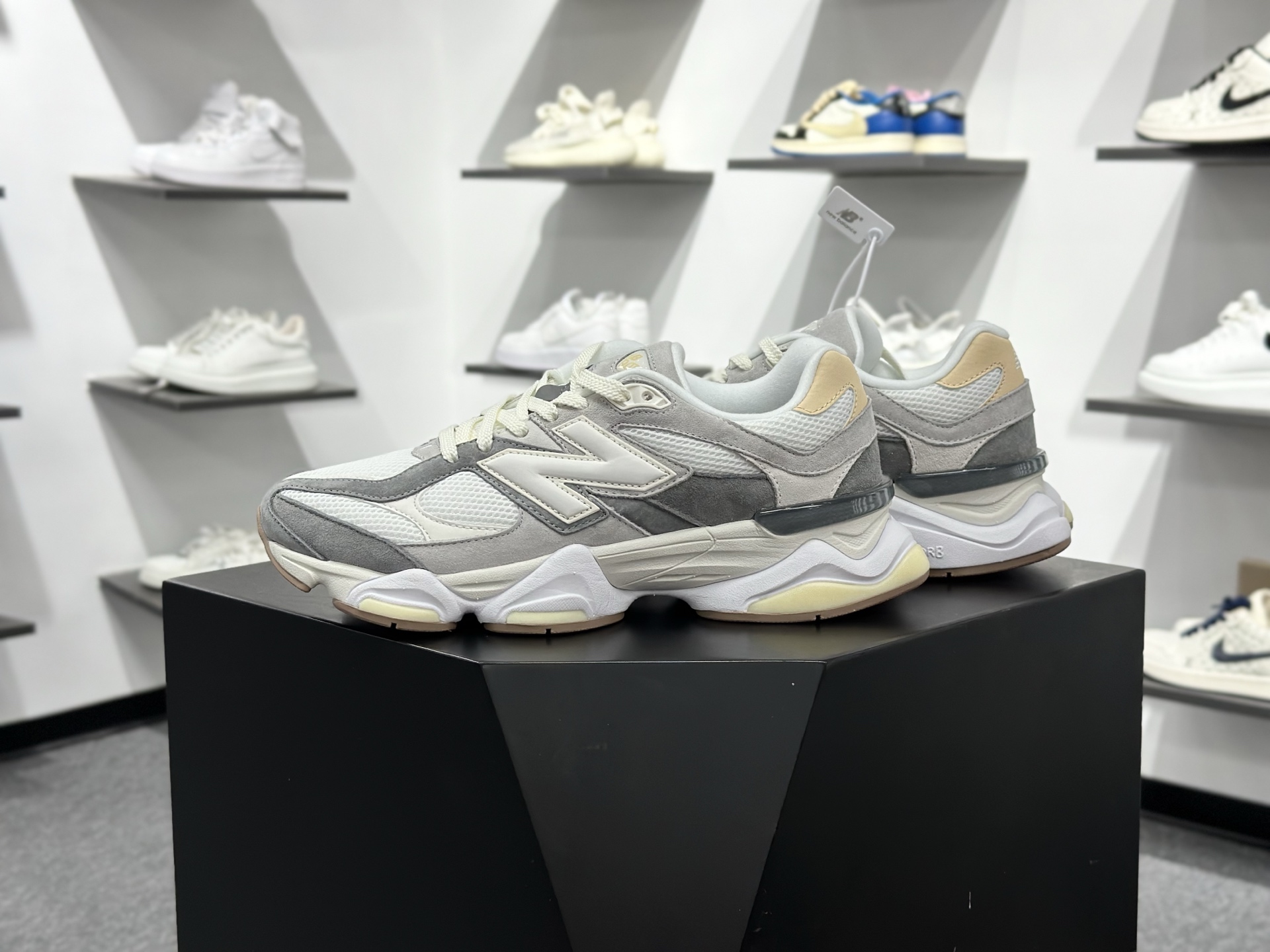 New Balance NB 9060 棕色 U9060AUB