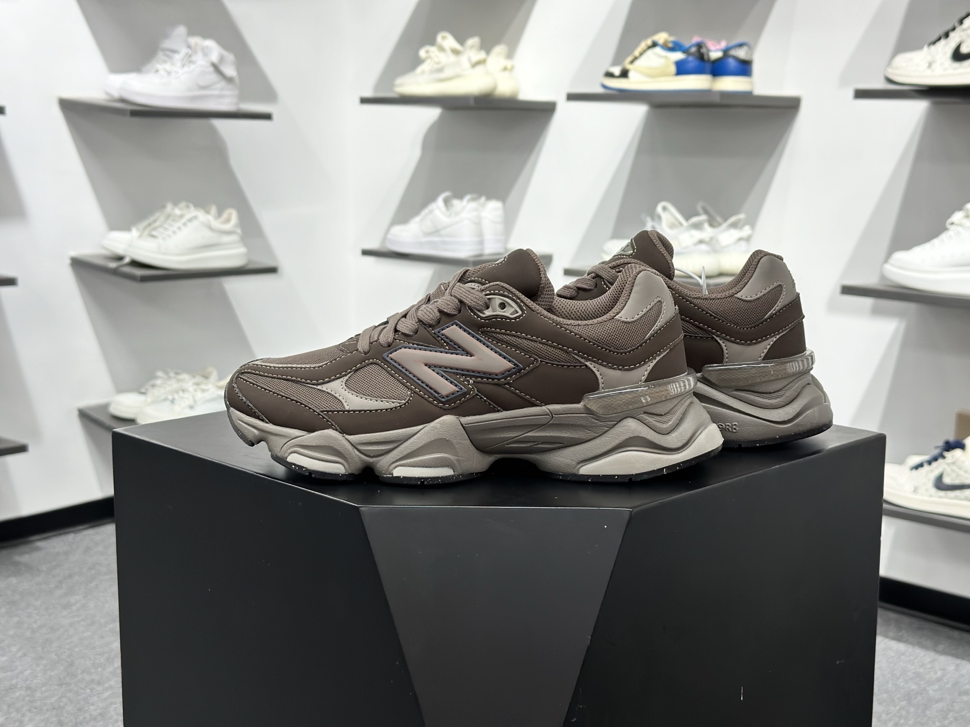 New Balance NB 9060 棕色 U9060493