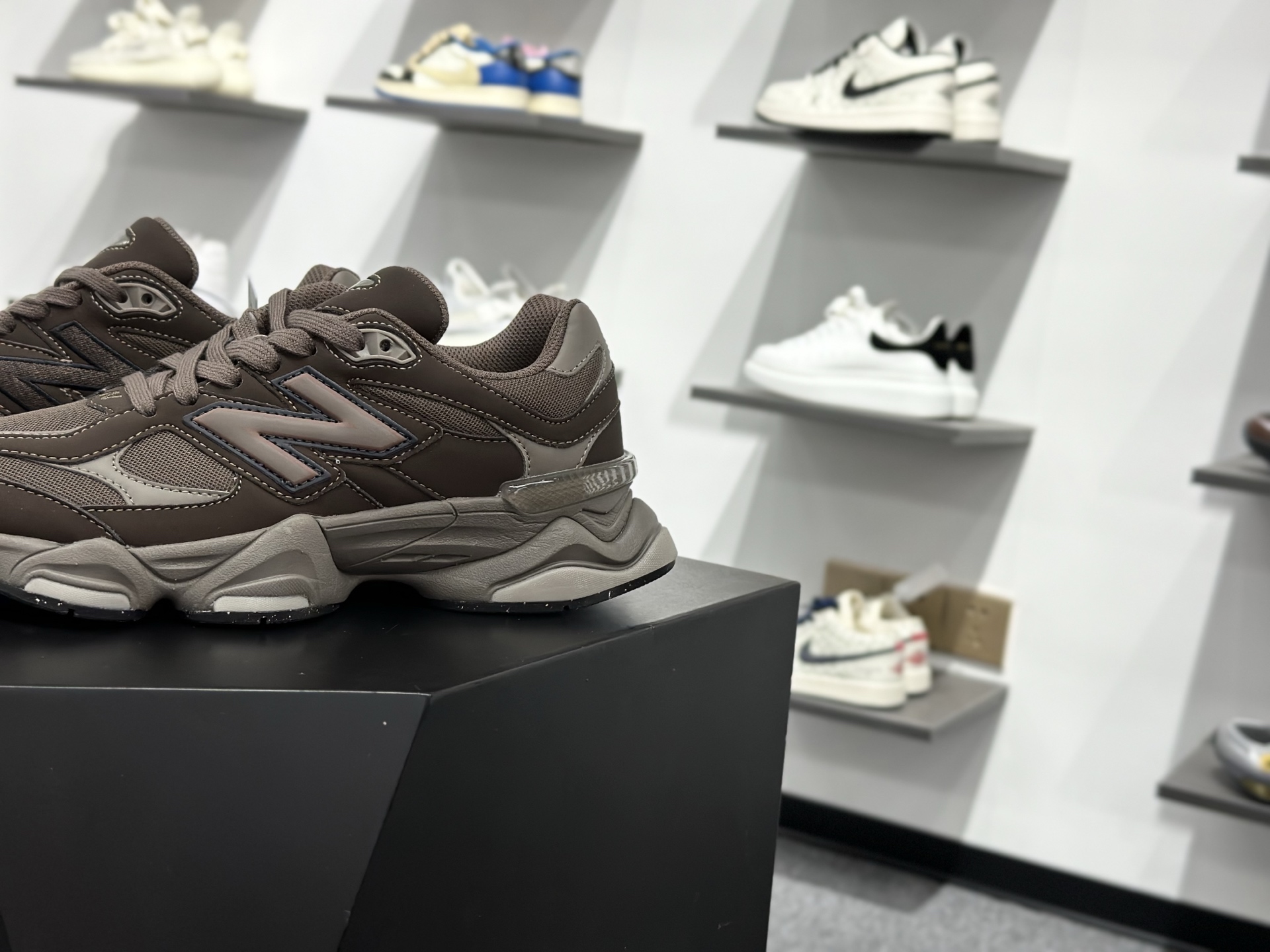 New Balance NB 9060 棕色 U9060493