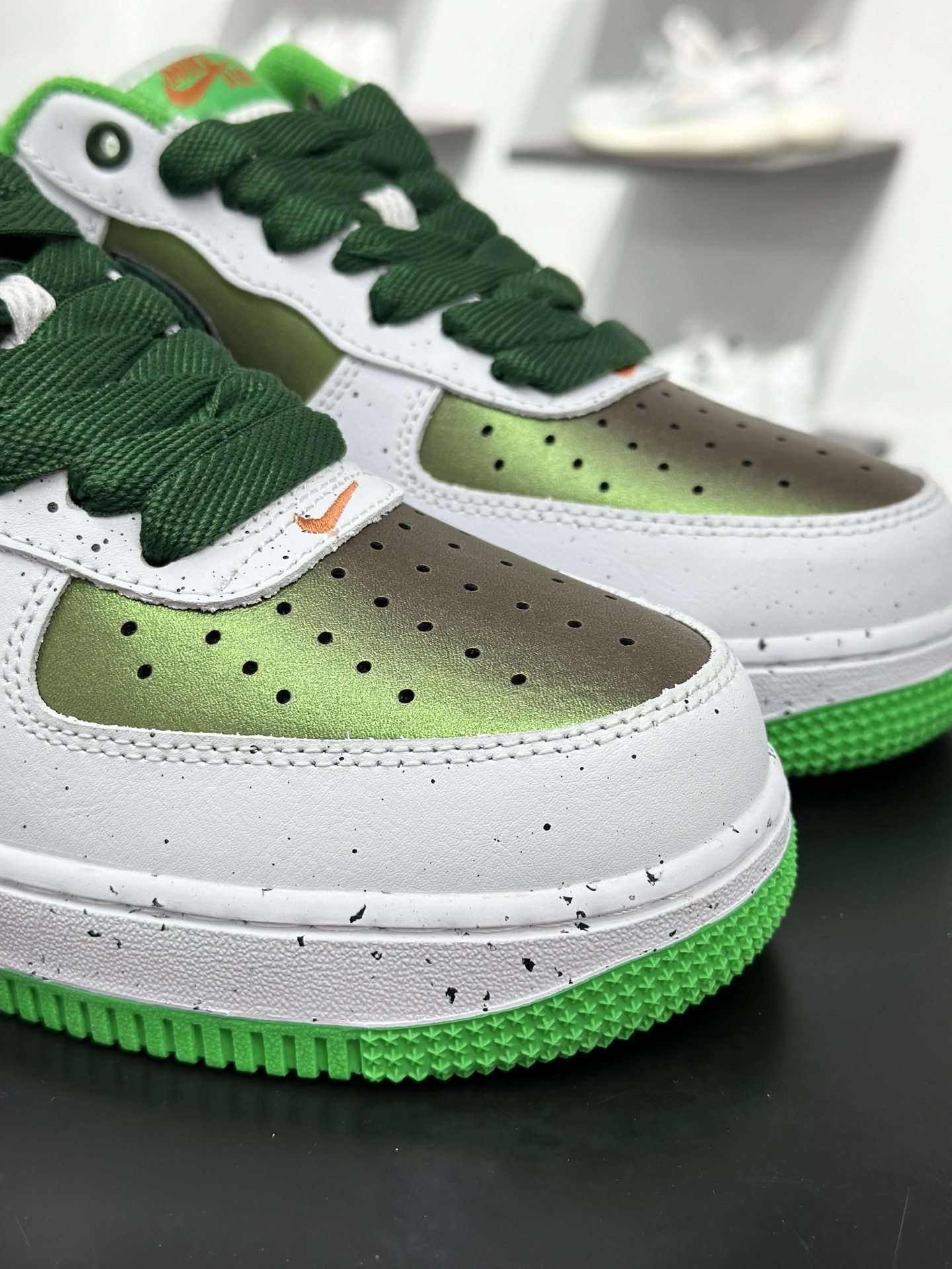 DOAF x Air Force 1 Low 白绿色 IU7613-100