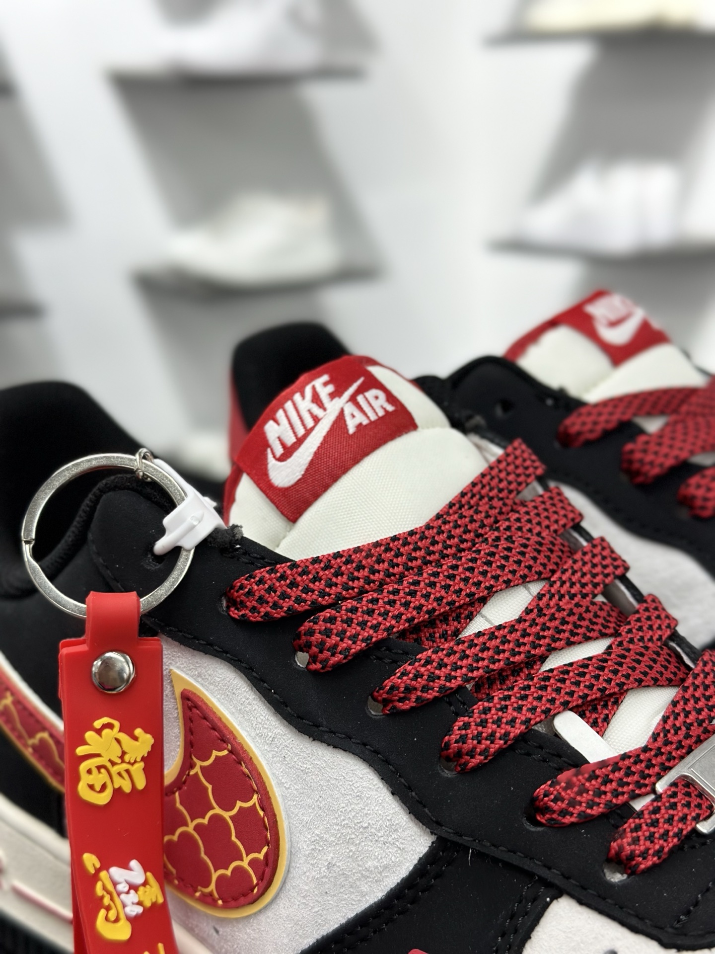 Nike Air Force 1 Low 07 马年限定 黑白红满天星 HT5088-612-Top High Quatity Cheap Sneakers Fashion Clothing Clothes Bags handbags Shoes of all Brand wholesale With The best Quality And Beautiful Price from China Factory Chinese suppliers wholesaler seller Nike Air Force 1 Low 07 马年限定 黑白红满天星 HT5088-612