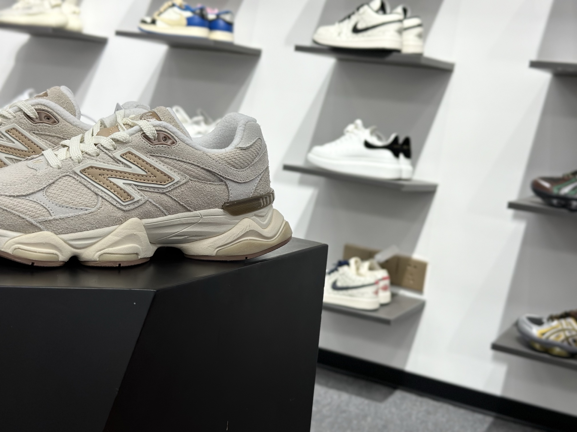 New Balance NB 9060 复古单品 U9060CCB