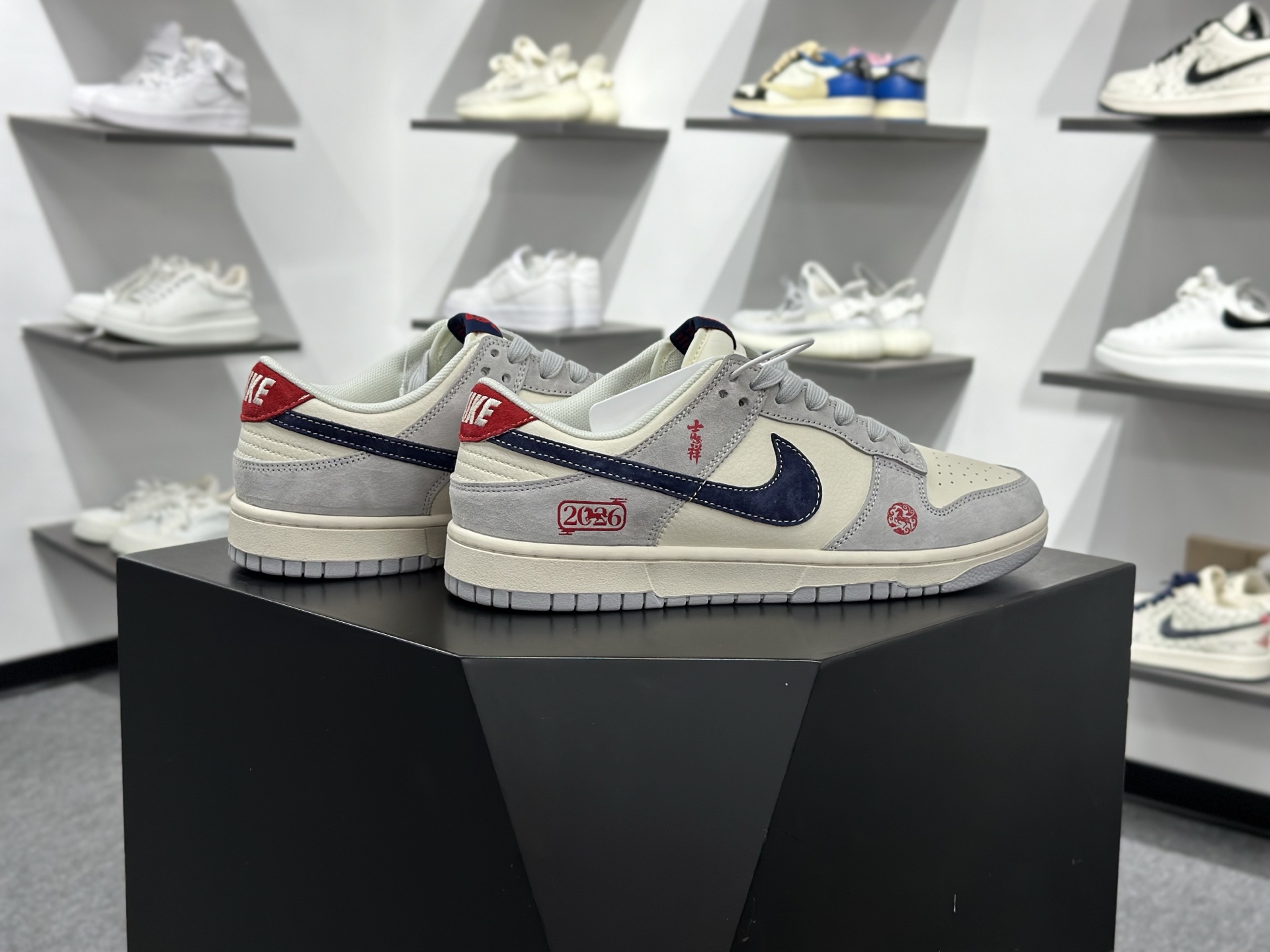 Nike SB Dunk Low 马年限定 灰白蓝 FC1688-255