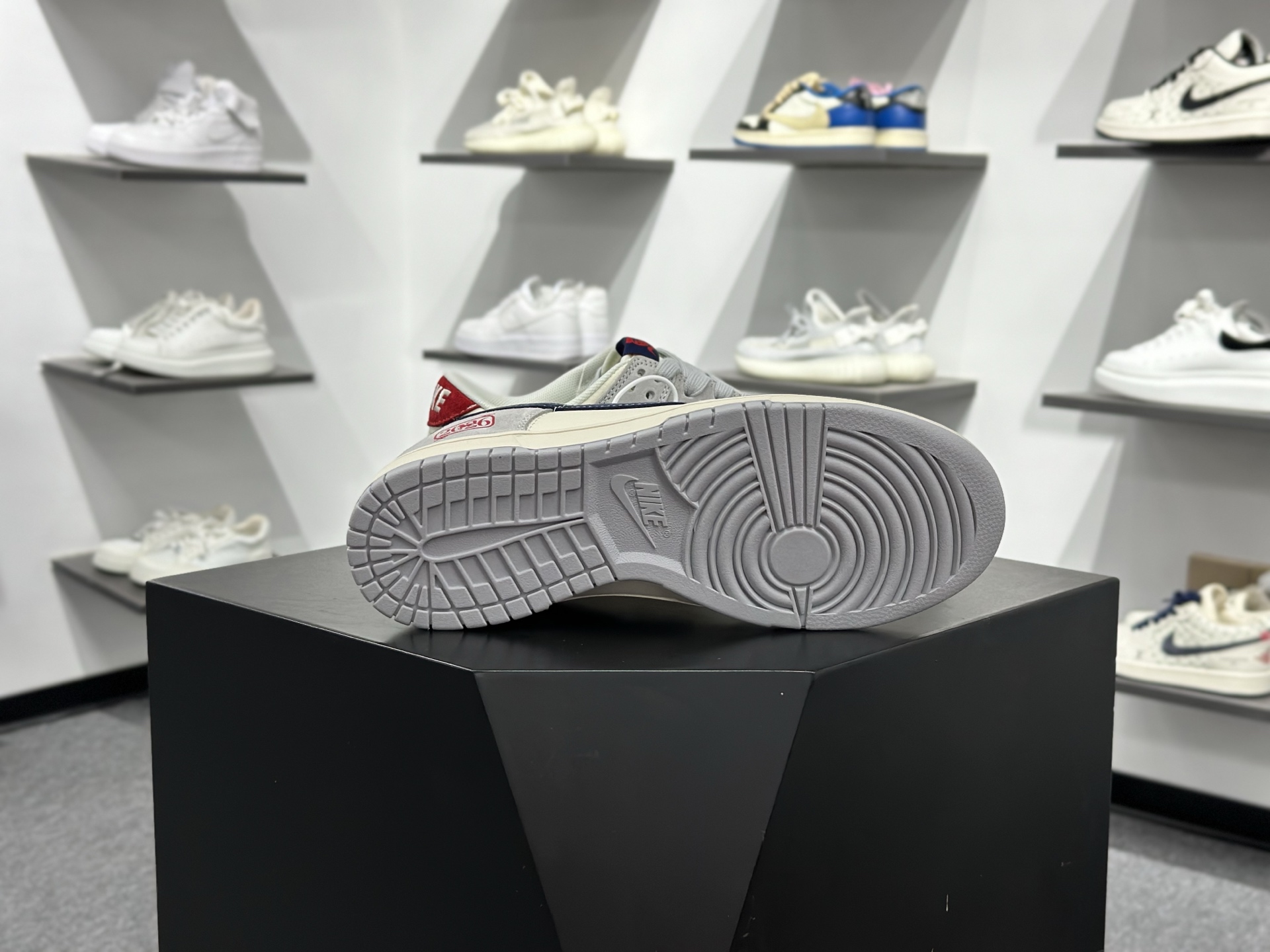 Nike SB Dunk Low 马年限定 灰白蓝 FC1688-255