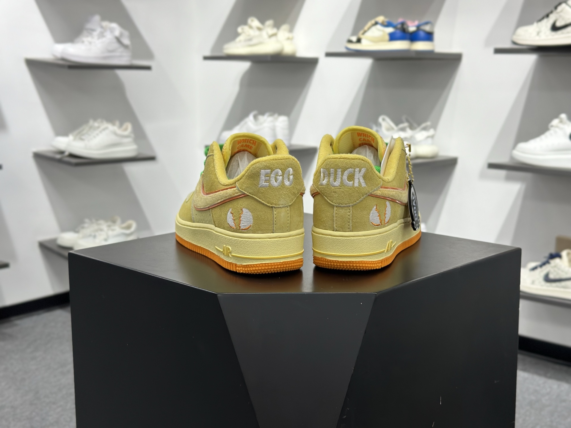Nike Air Force 1 Low 小黄鸭 IU7612-700