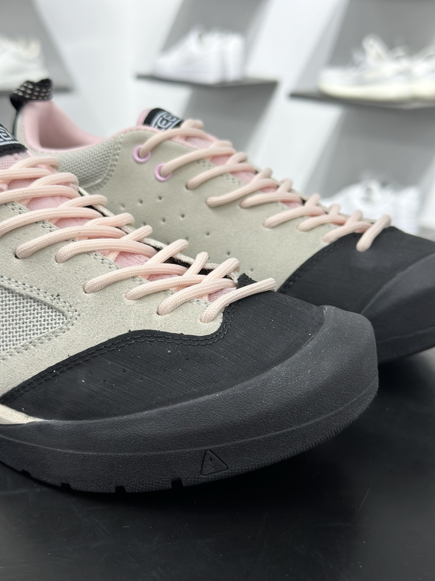 Keen Newport H2 科恩户外休闲生活鞋 Yellowish Brown 1022-Chinese wholesaler seller Clothes Bags handbags wholesale Shoes High Quatity wholesaler seller Cheap Sneakers from China Factory Chinese suppliers china wholesale clothing wholesaler seller Keen Newport H2 科恩户外休闲生活鞋 Yellowish Brown 1022