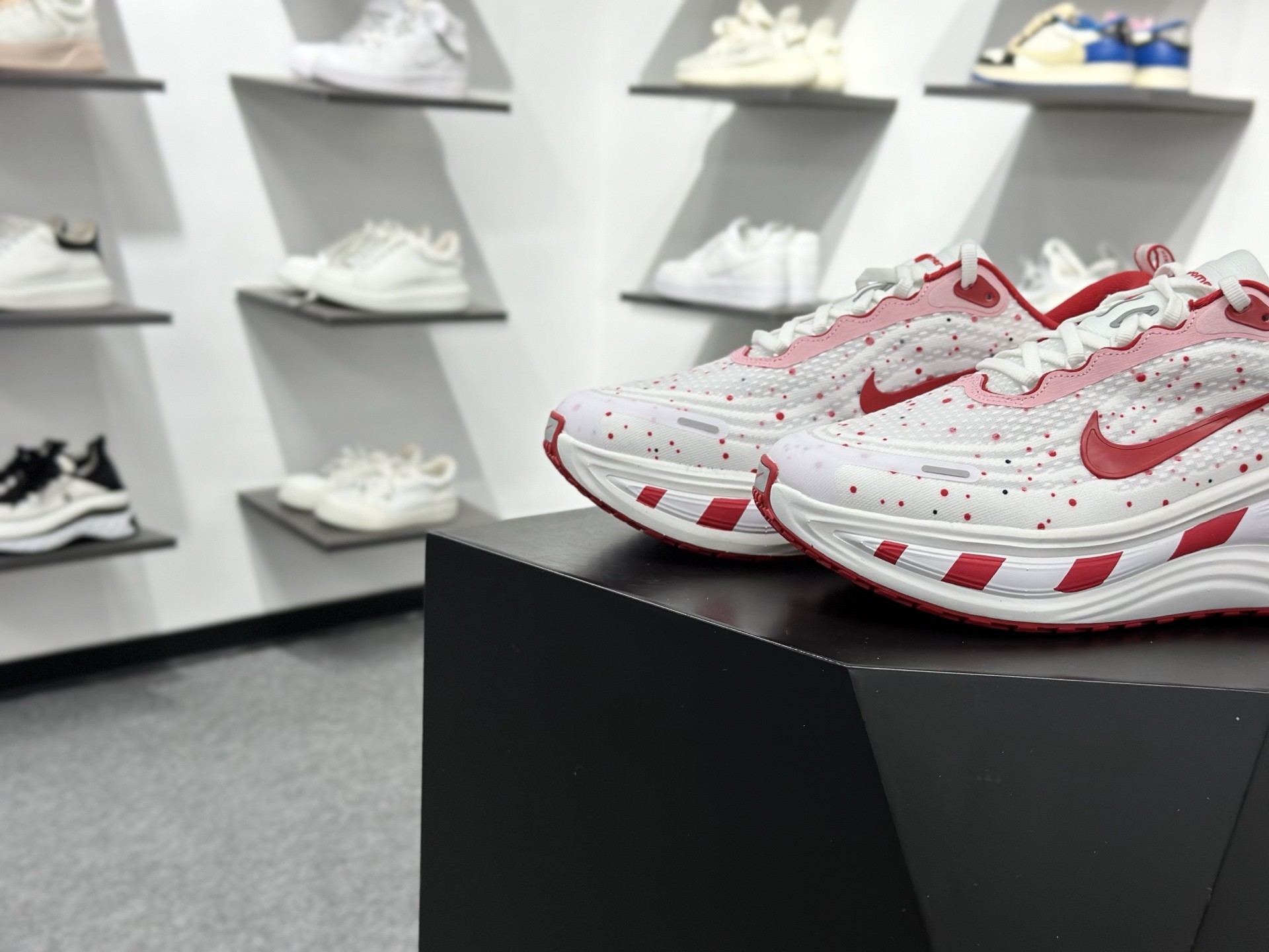 Nike Air Zoom Vomero Plus IM6776-070