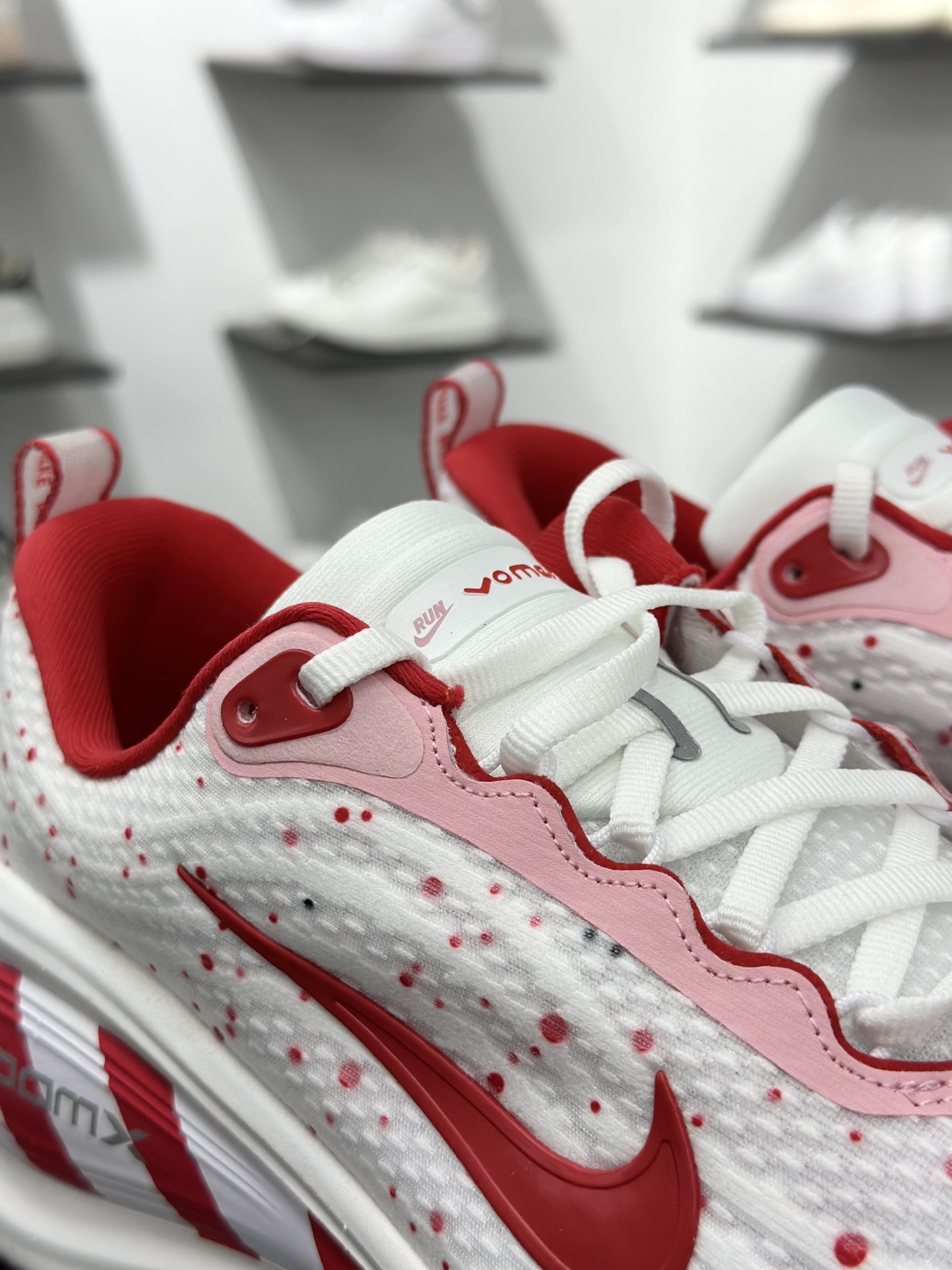 Nike Air Zoom Vomero Plus IM6776-070