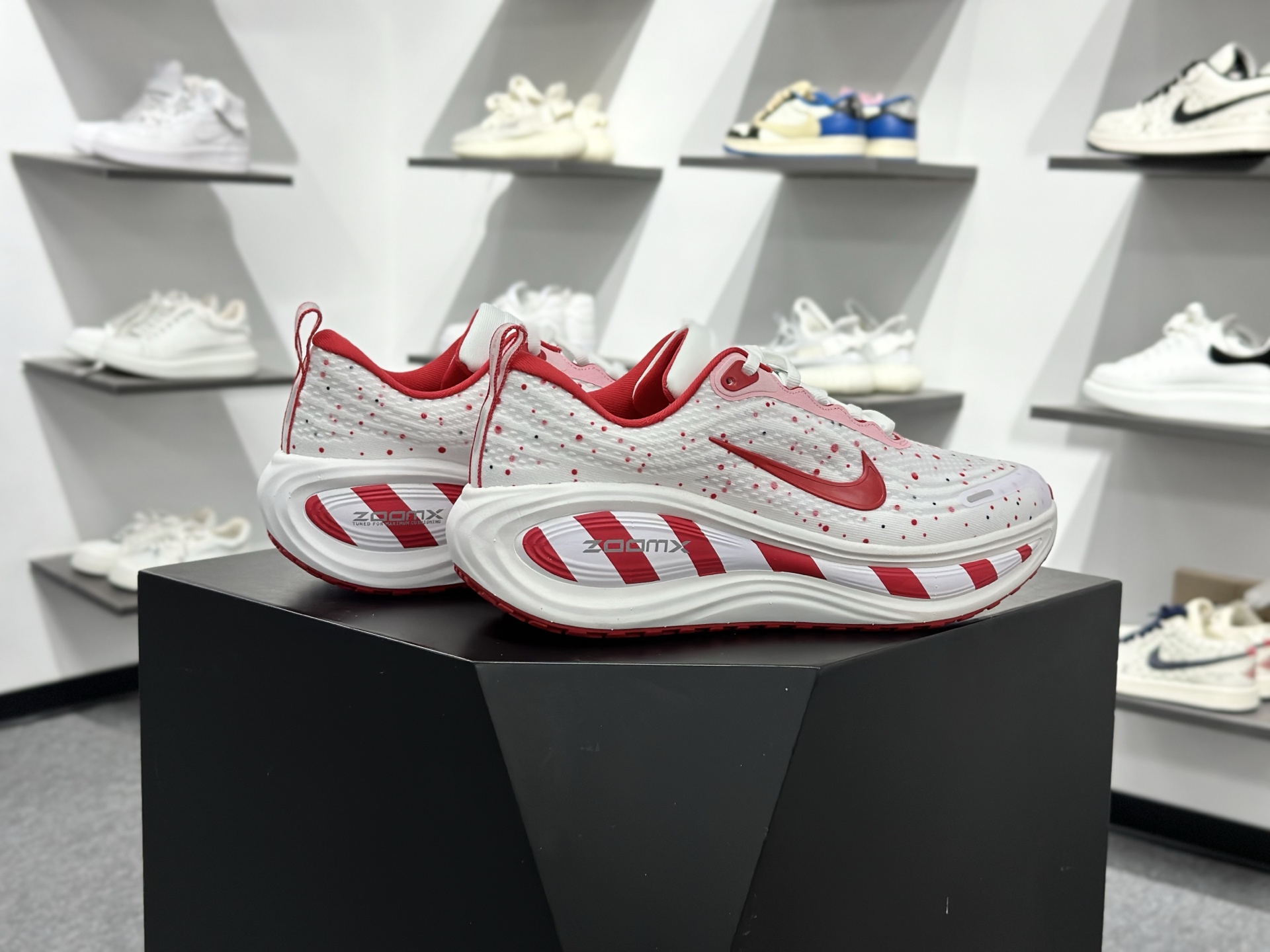 Nike Air Zoom Vomero Plus IM6776-070