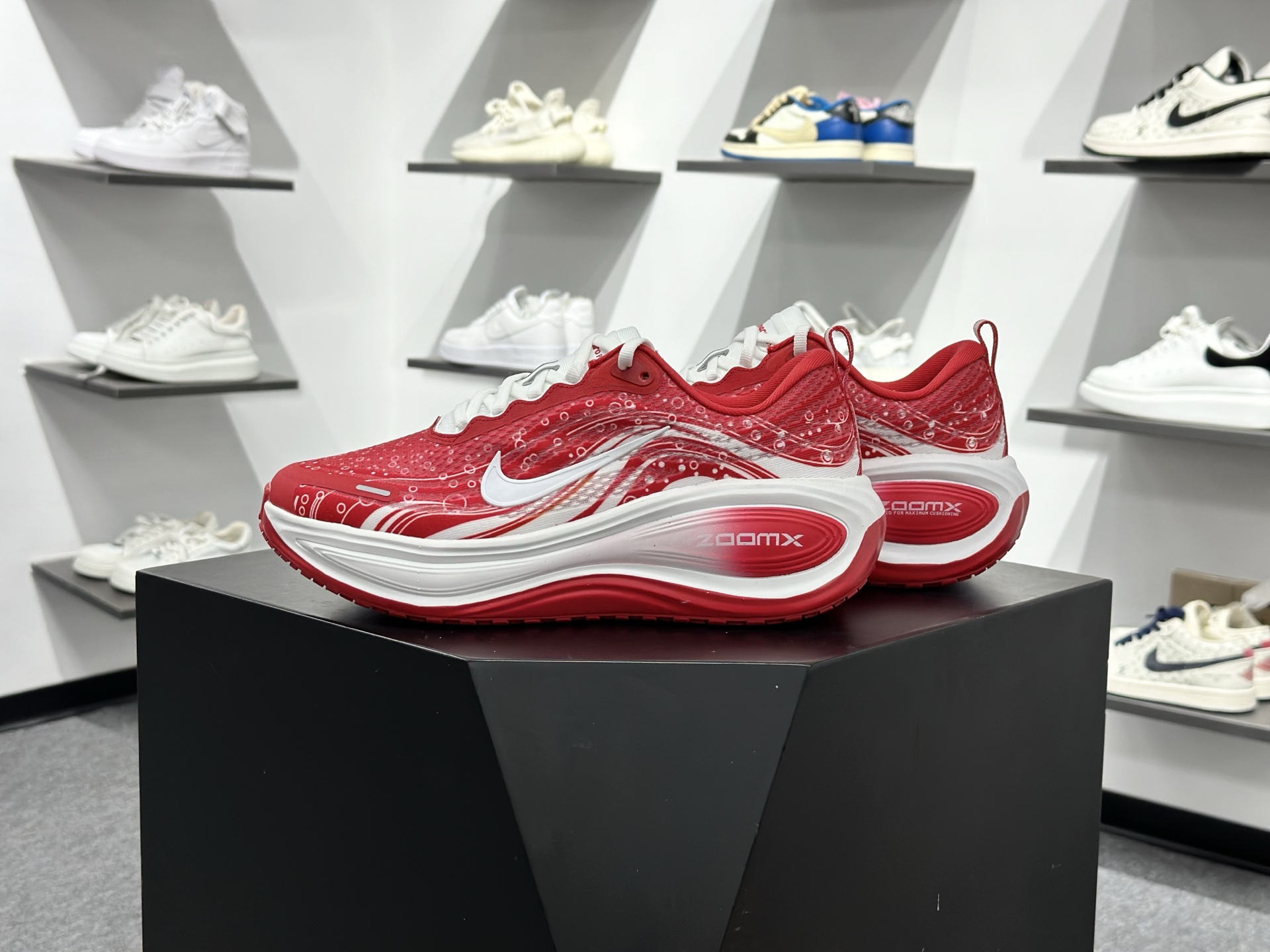 Nike Air Zoom Vomero Plus IM6776-020