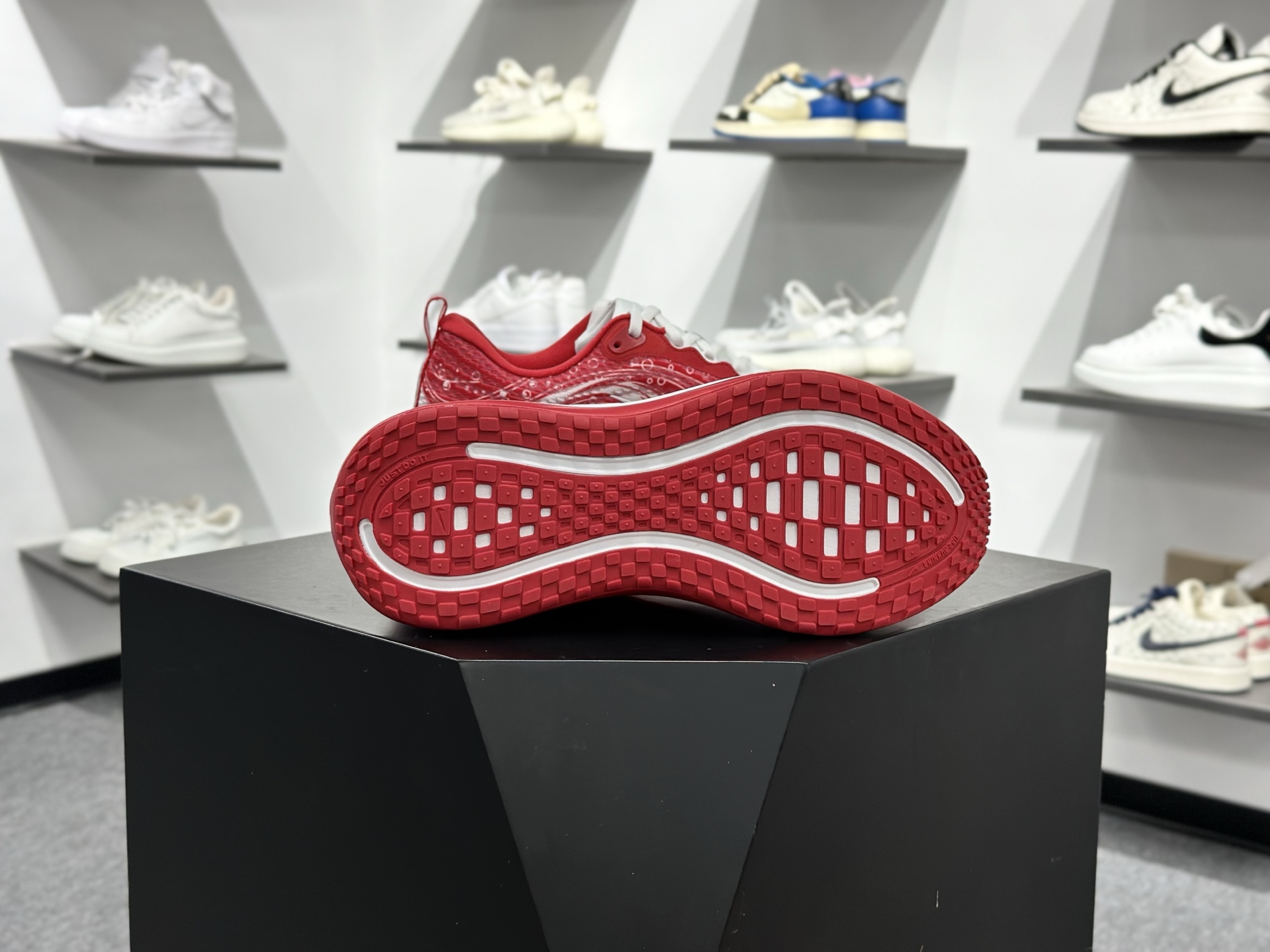 Nike Air Zoom Vomero Plus IM6776-020