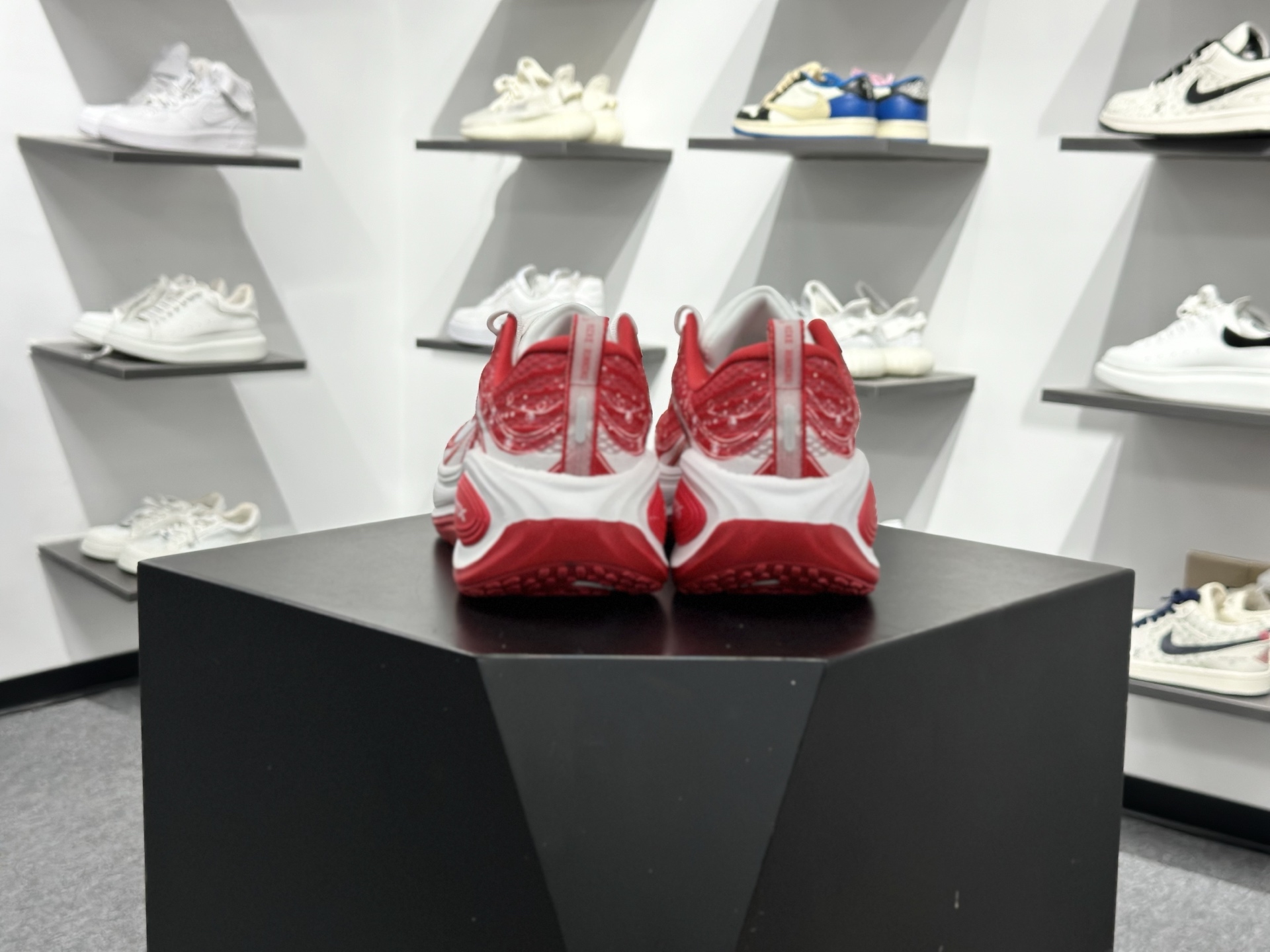 Nike Air Zoom Vomero Plus IM6776-020