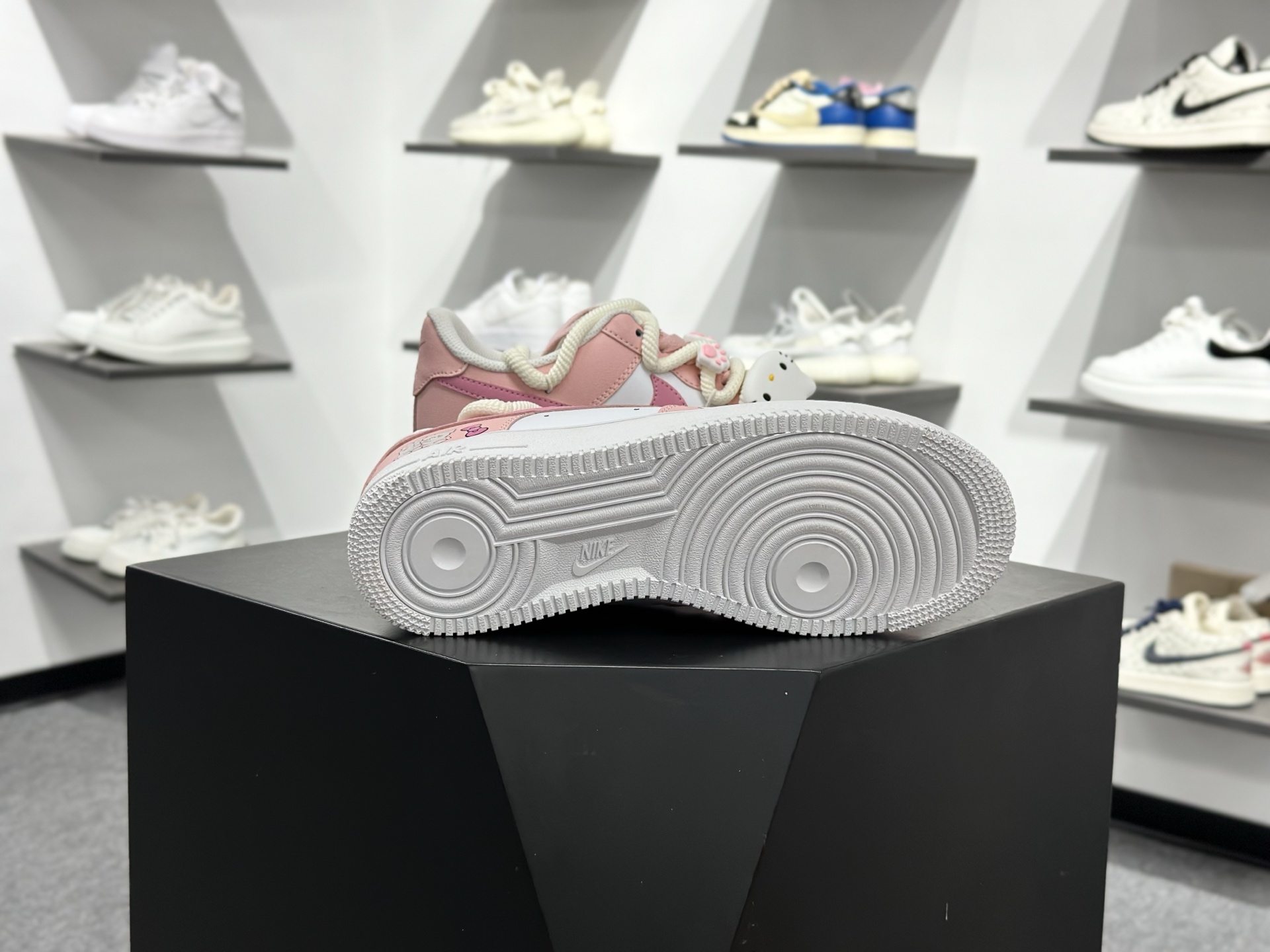 Nike Air Force 1 Low 07 粉白凯蒂猫 YY2024-762