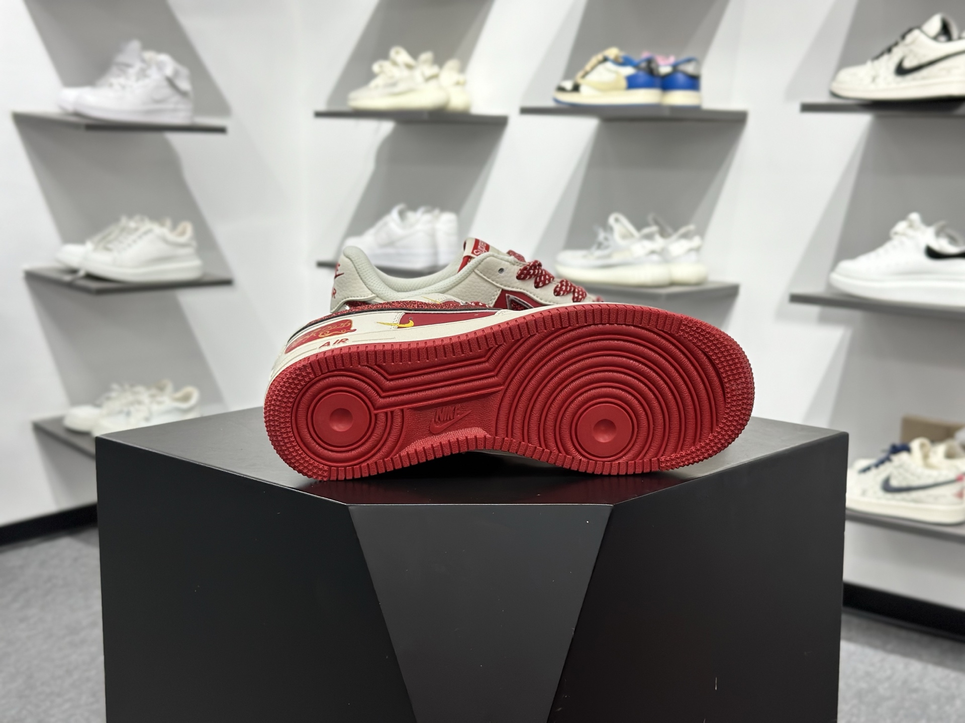Nike Air Force 1 Low 07 马年限定 白红小勾满天星 QY6878-601-Chinese wholesaler seller Clothes Bags handbags wholesale Shoes High Quatity wholesaler seller Cheap Sneakers from China Factory Chinese suppliers china wholesale clothing wholesaler seller Nike Air Force 1 Low 07 马年限定 白红小勾满天星 QY6878-601