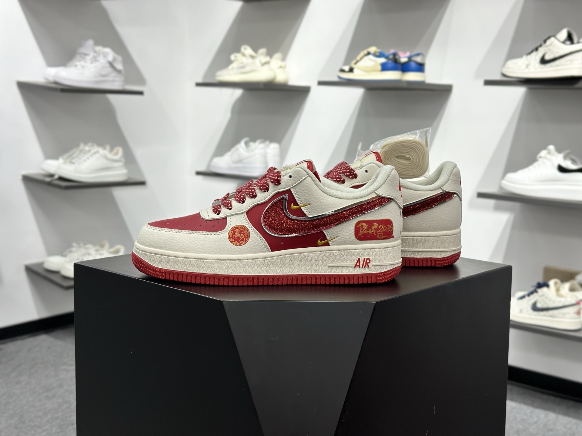 Nike Air Force 1 Low 07 马年限定 白红小勾满天星 QY6878-601-Chinese wholesaler seller Clothes Bags handbags wholesale Shoes High Quatity wholesaler seller Cheap Sneakers from China Factory Chinese suppliers china wholesale clothing wholesaler seller Nike Air Force 1 Low 07 马年限定 白红小勾满天星 QY6878-601