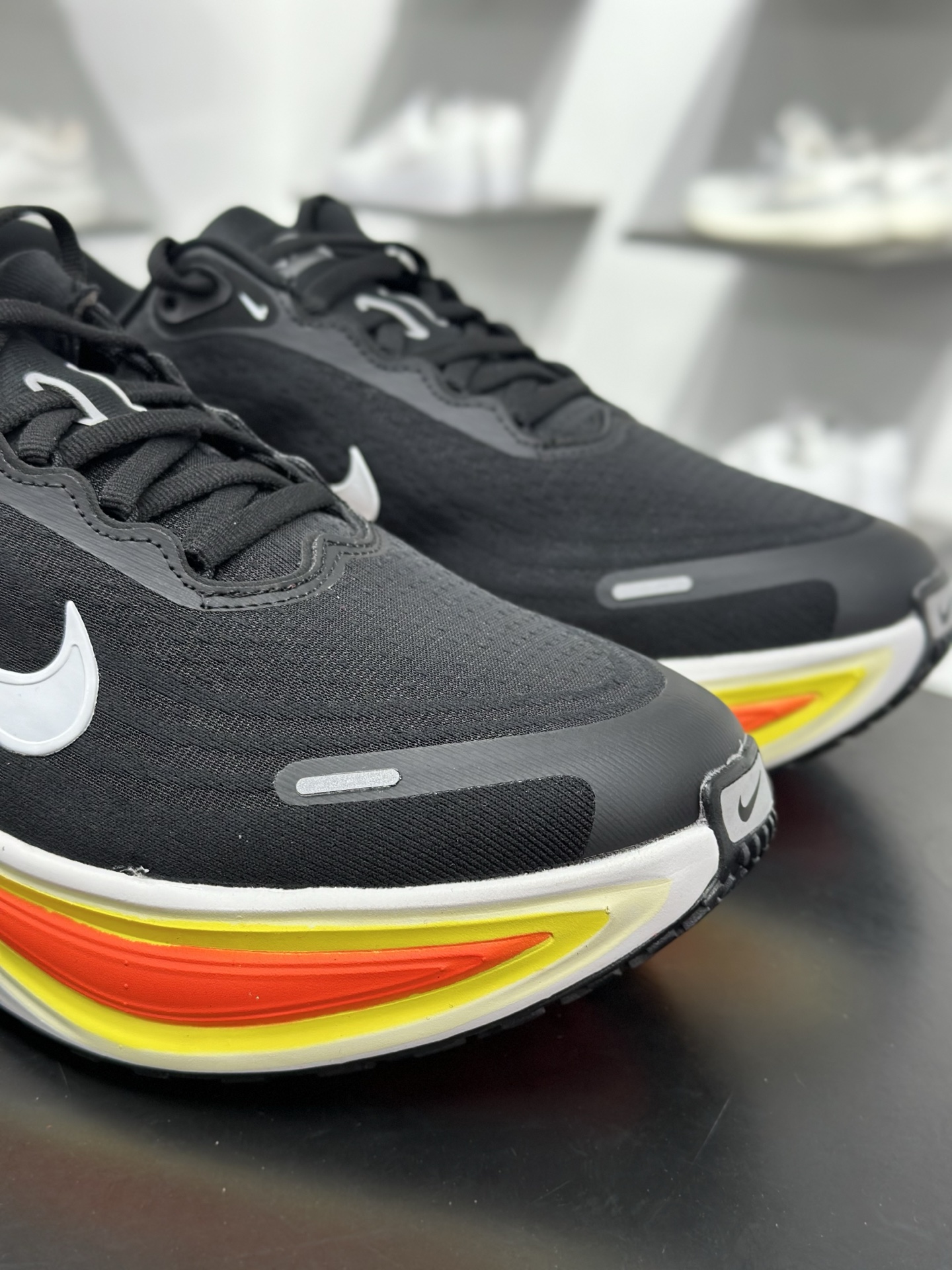 Nike Air Zoom Vomero Plus 耐克网面厚底气垫跑鞋 HV8150-009
