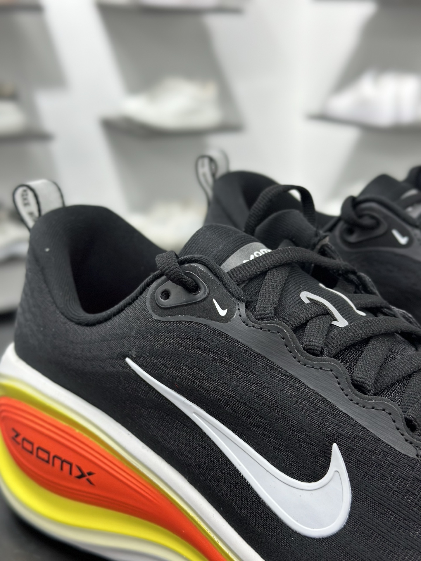 Nike Air Zoom Vomero Plus 耐克网面厚底气垫跑鞋 HV8150-009